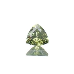 デマントイドガーネット ナミビア産 0.50ct[220917674]5x5.2mm前後