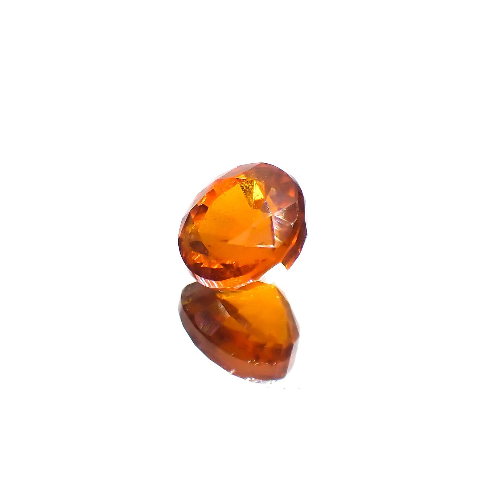 オレンジカイヤナイト ネパール産 1.38ct[230220589]6.2x6.1mm前後