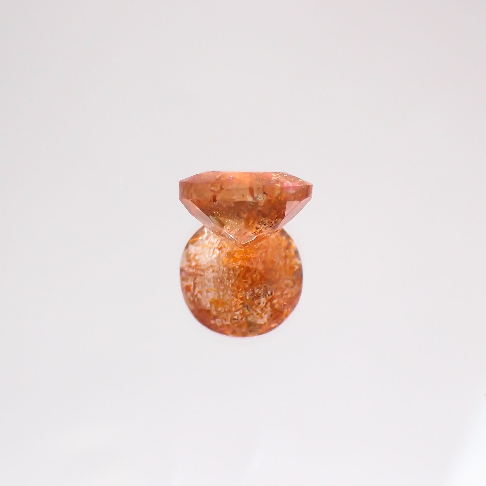 イリュージョンサンストーン(宝石名フェルドスパー) タンザニア産 1.73ct 識別済[210610874]8×7.9mm前後