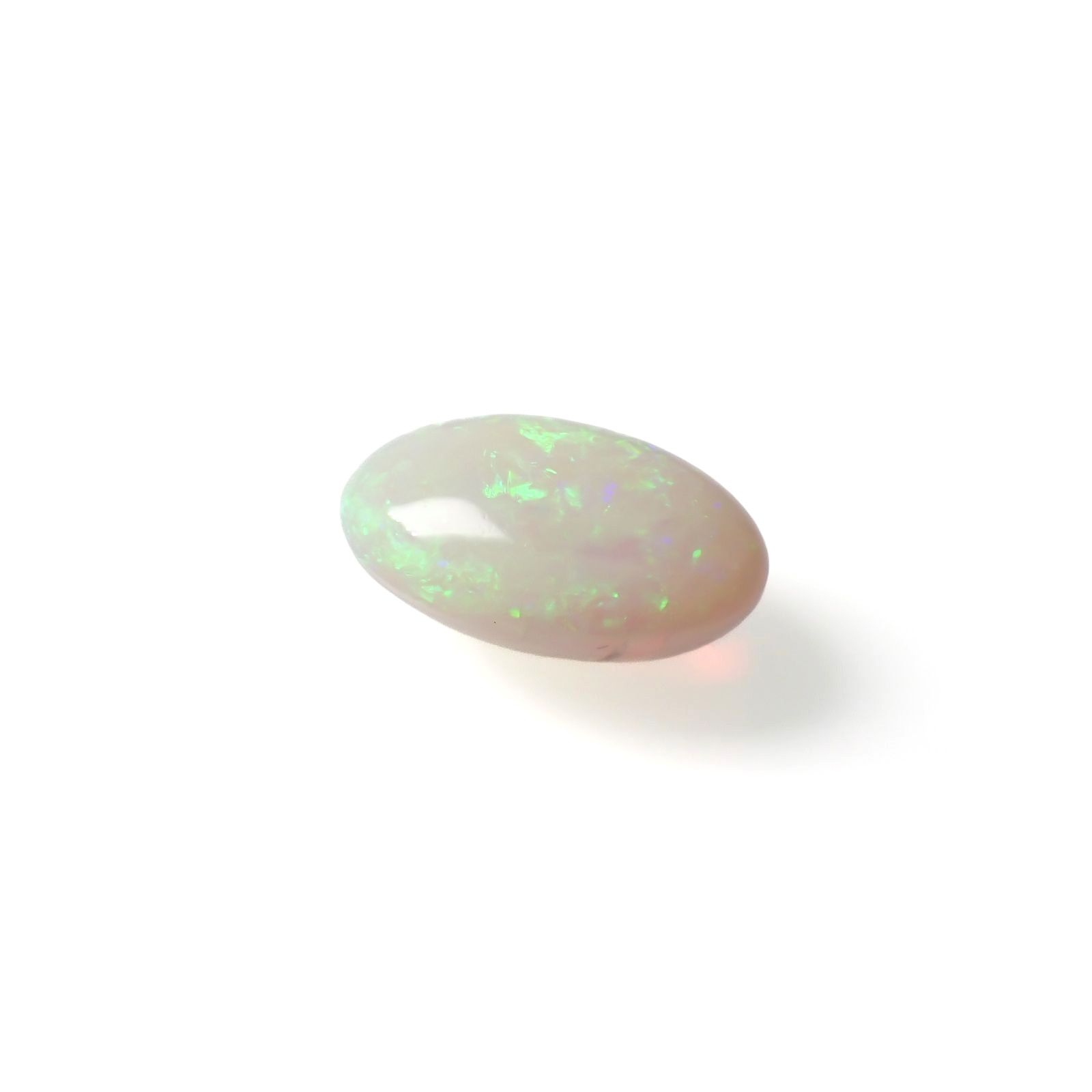 オパール(宝石名ホワイト・オパール)オーストラリア産 ソ付(彩珠) 9.504ct / 18.4x11.4mm前後 [221018916]