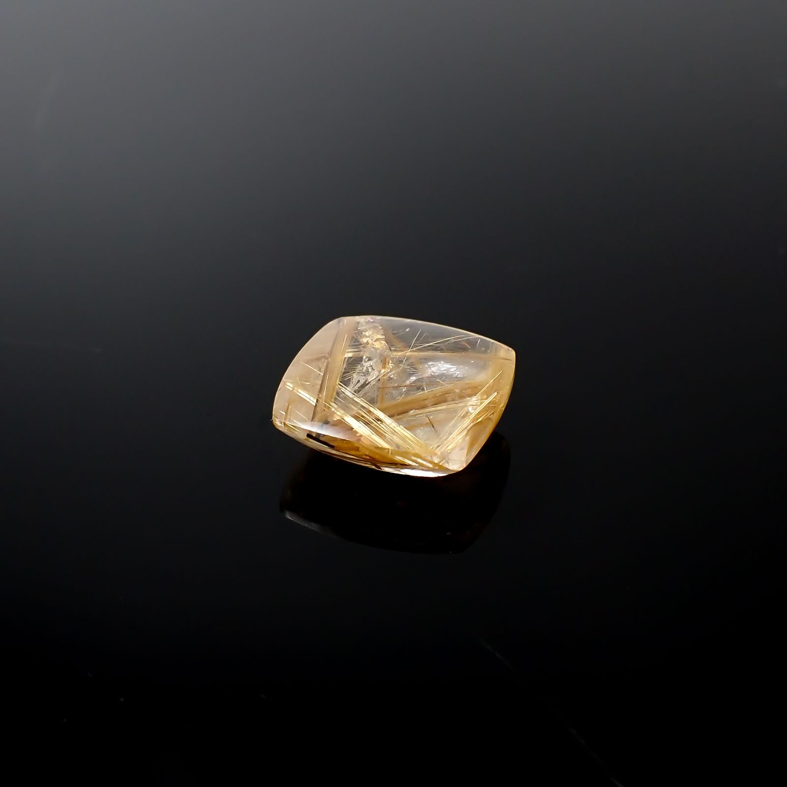 太陽ルチルクォーツ ブラジル産 10.88ct[240427310]15.3x14.6mm前後