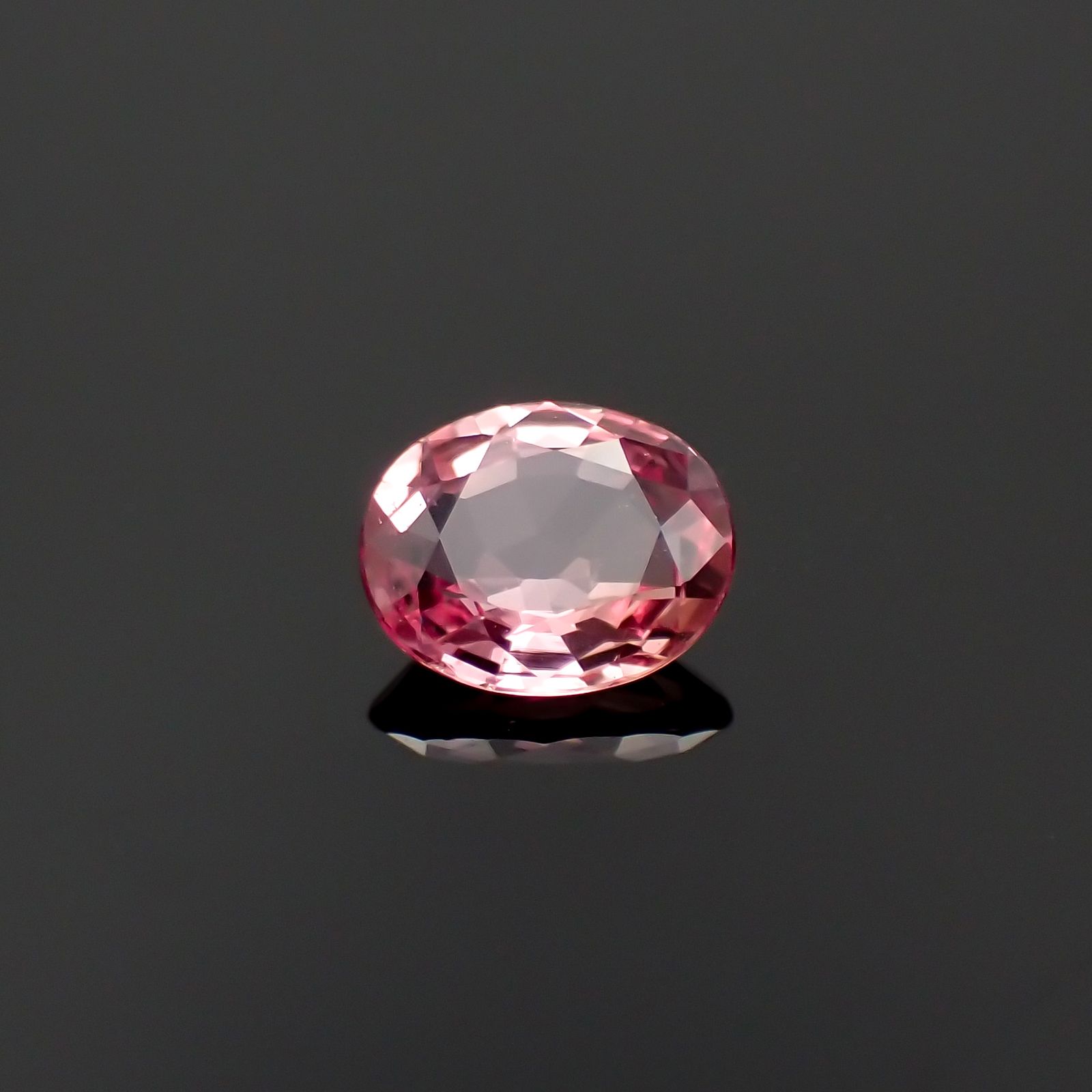 パパラチャサファイア(宝石名サファイア/別名パパラチャ・サファイア)スリランカ産 0.54ct GIA鑑付[230421631]5.62x4.66mm前後