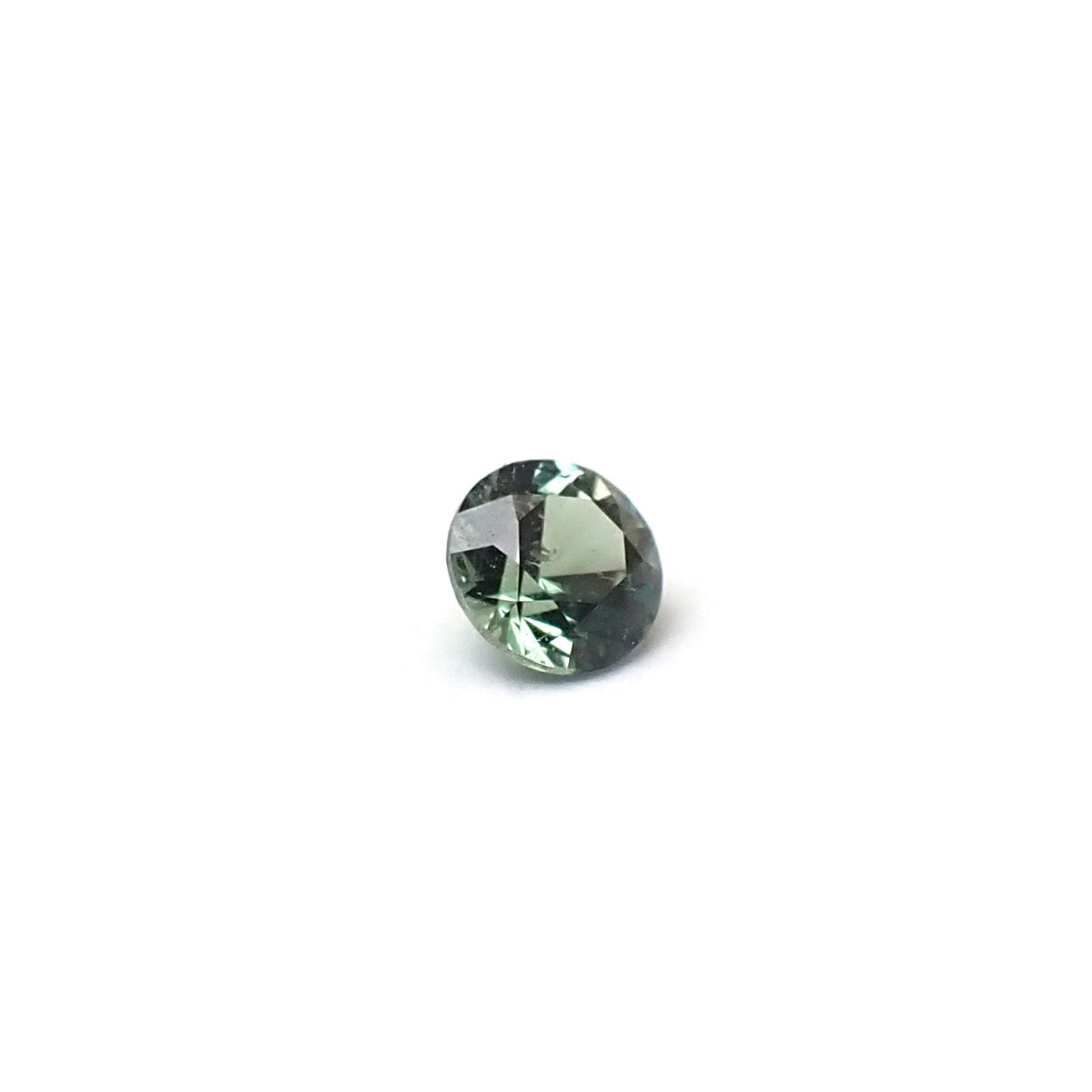 アレキサンドライト ロシア産 0.094ct / 2.7x2.7mm前後 [260532149]