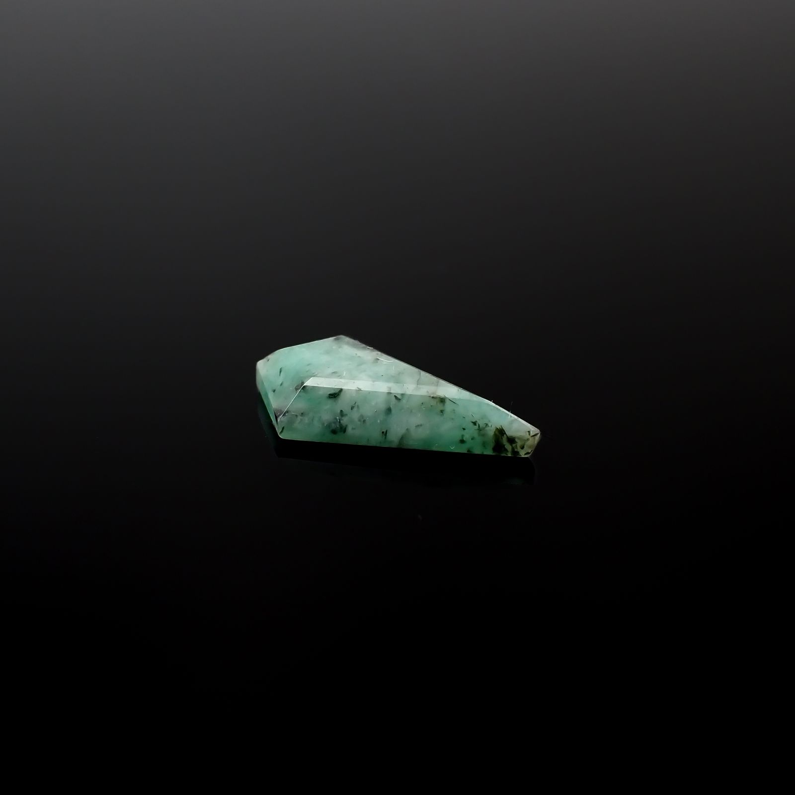◇カスタムカット◇エメラルド ブラジル産 2.17ct[240326478]15.4x8.2mm前後