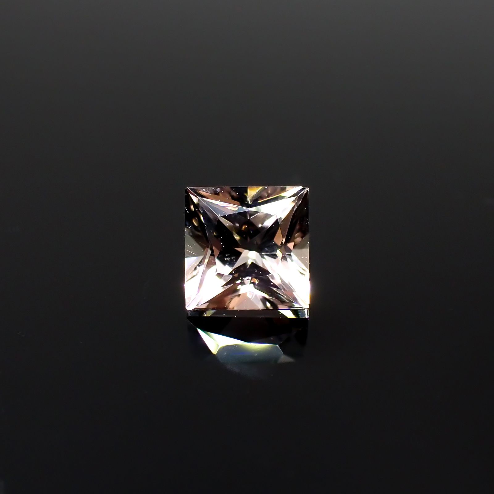 ◇プリンセスカット◇バイカラートルマリン(宝石名トルマリン)ブラジル産 0.65ct 識別済[231225192]4.8x4.8mm前後