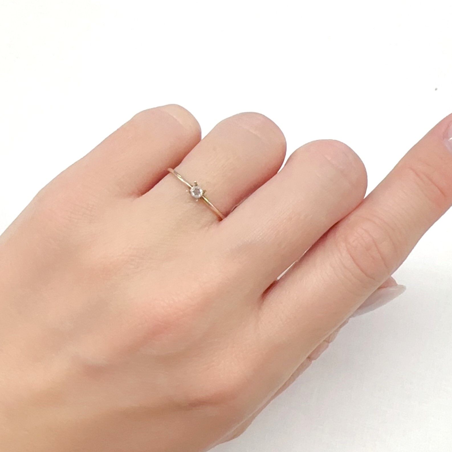 ◇ローズカット◇ダイヤモンド SI-VS/D-G(宝石名ダイアモンド) 0.043ct 識別済[250226345]2.4x2.4mm前後