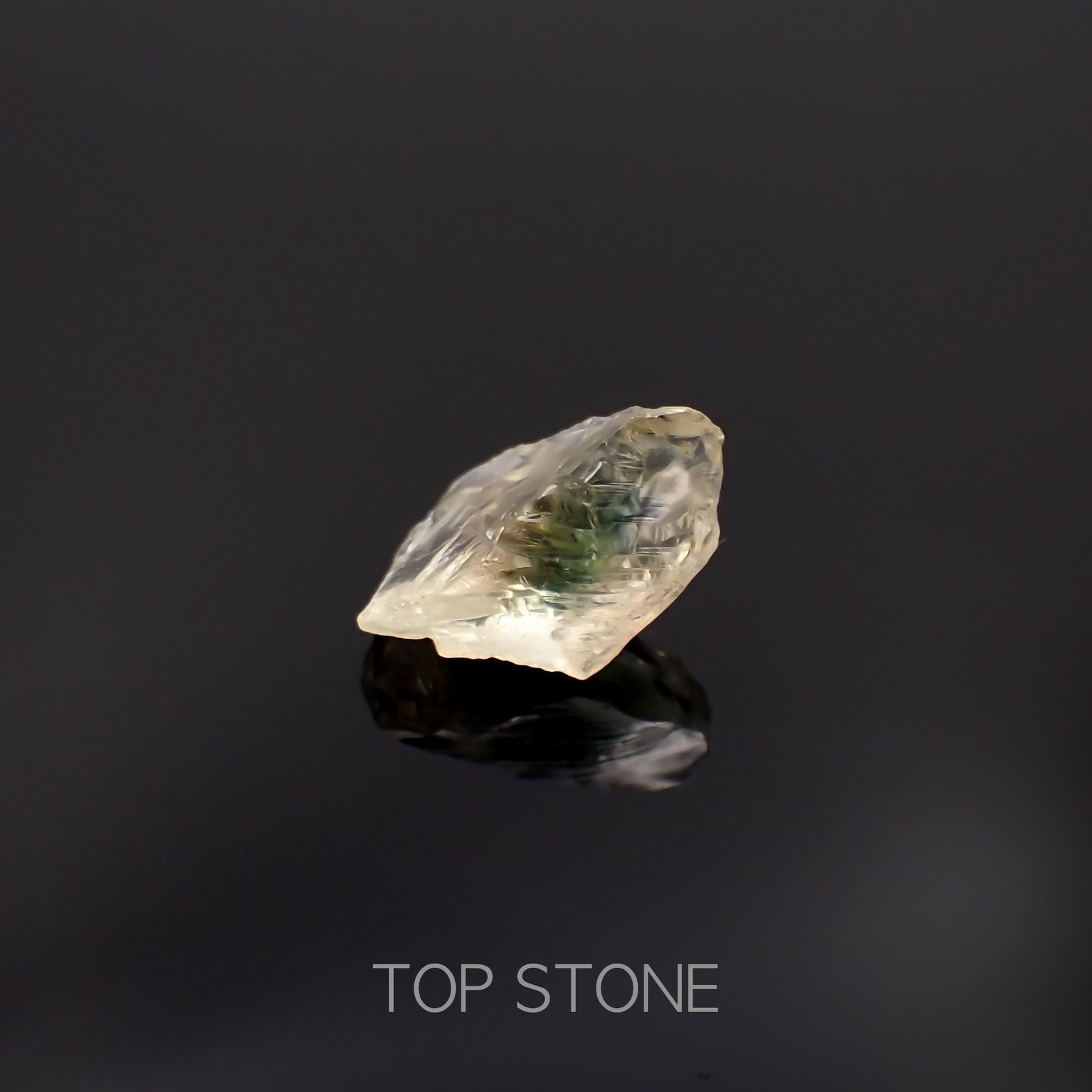 オレゴンサンストーン原石 アメリカ・オレゴン州産 3.29ct