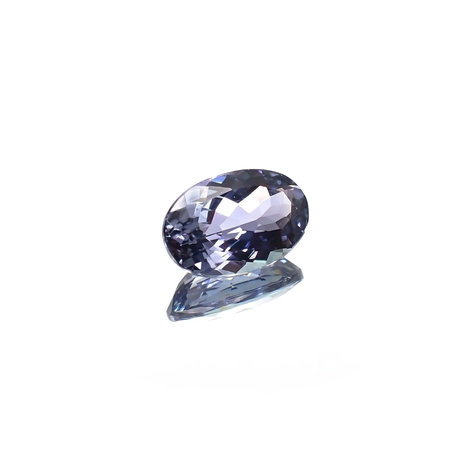 バイカラータンザナイト(宝石名タンザナイト) タンザニア産 ソ付(彩珠) 1.920ct / 9.6x6.2mm前後 [210711831]