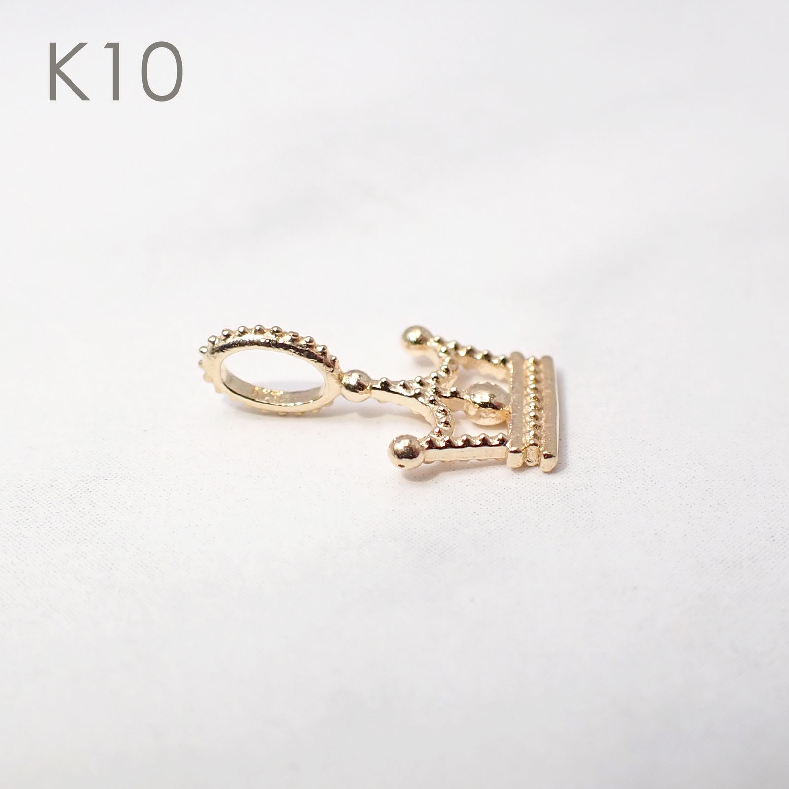 ◇K18/K10 Beata（ビィータ）◇クラウン [ラッキーチャーム/ペンダントトップ※チェーン別売り]