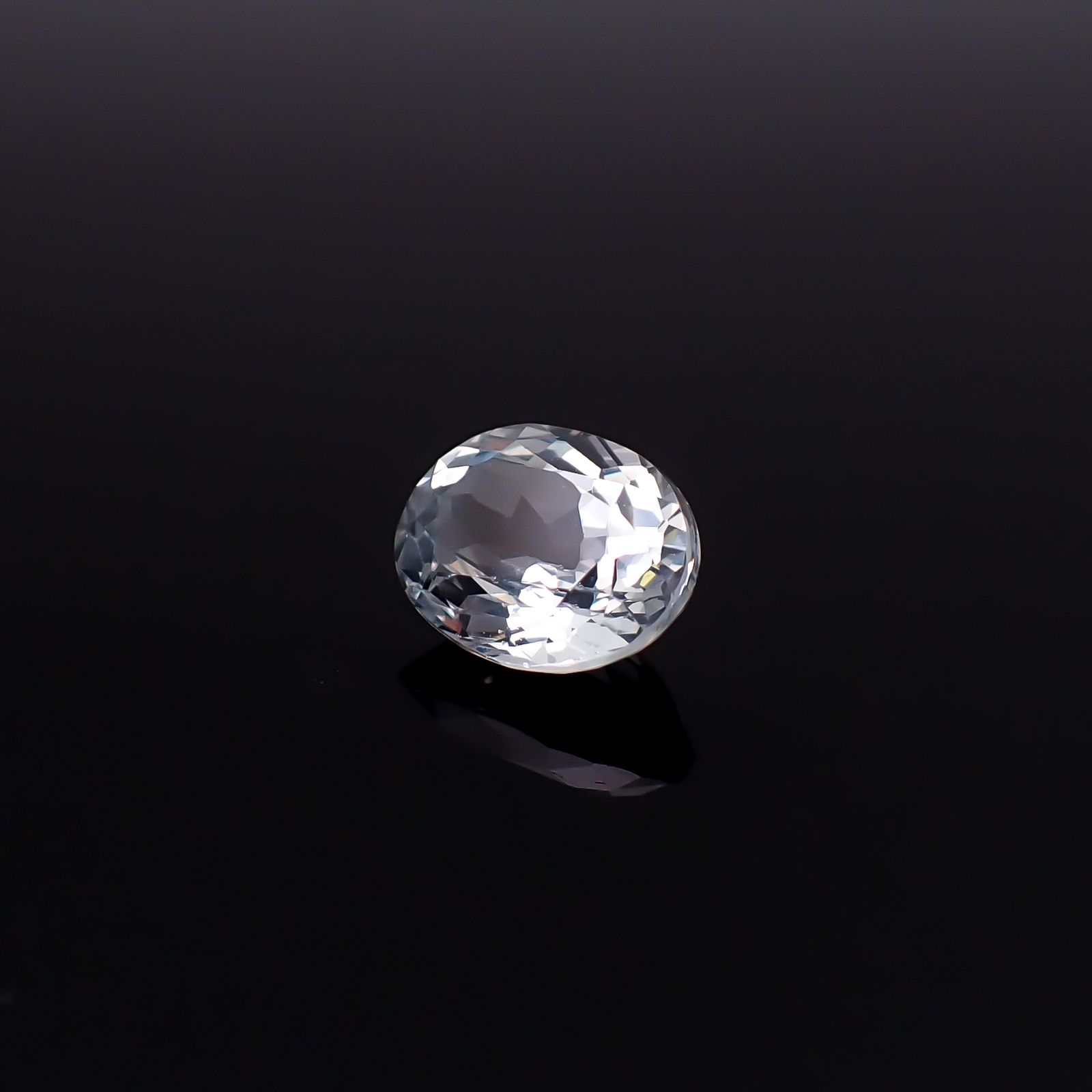 シルバーアパタイト フルオレッセンス アフリカ産 識別済 1.27ct / 7.6x6mm前後 [260632512]