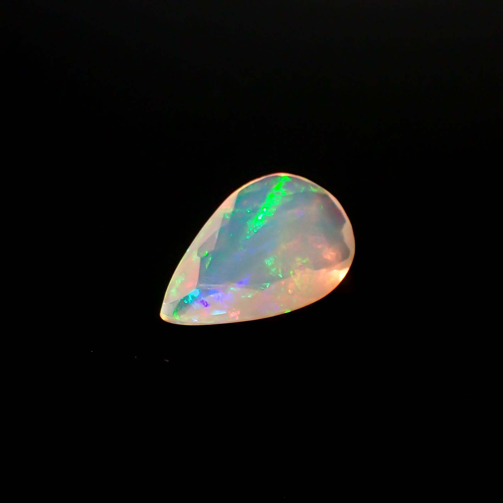 エチオピアオパール(宝石名オパール)エチオピア産 0.99ct 識別済[230722908]11.4x7.1mm前後