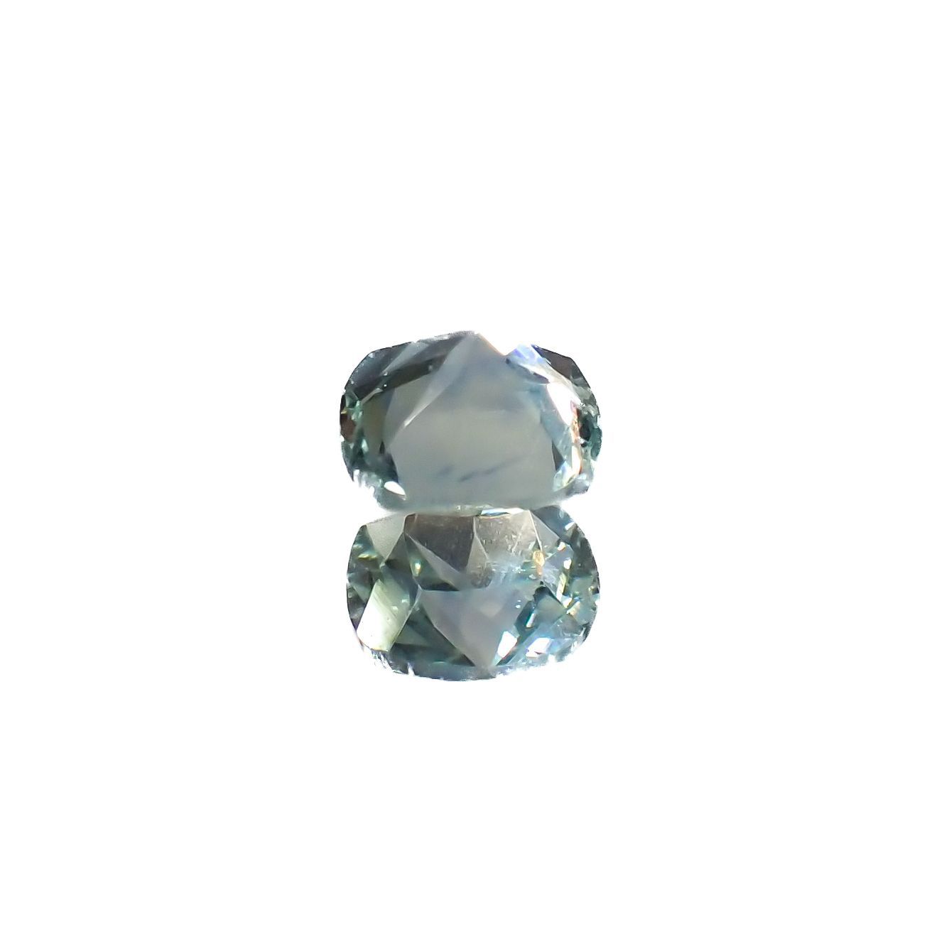 モンタナサファイア(宝石名サファイア)アメリカ・モンタナ州産 0.48ct 識別済[220616654]4.4x4.4mm前後