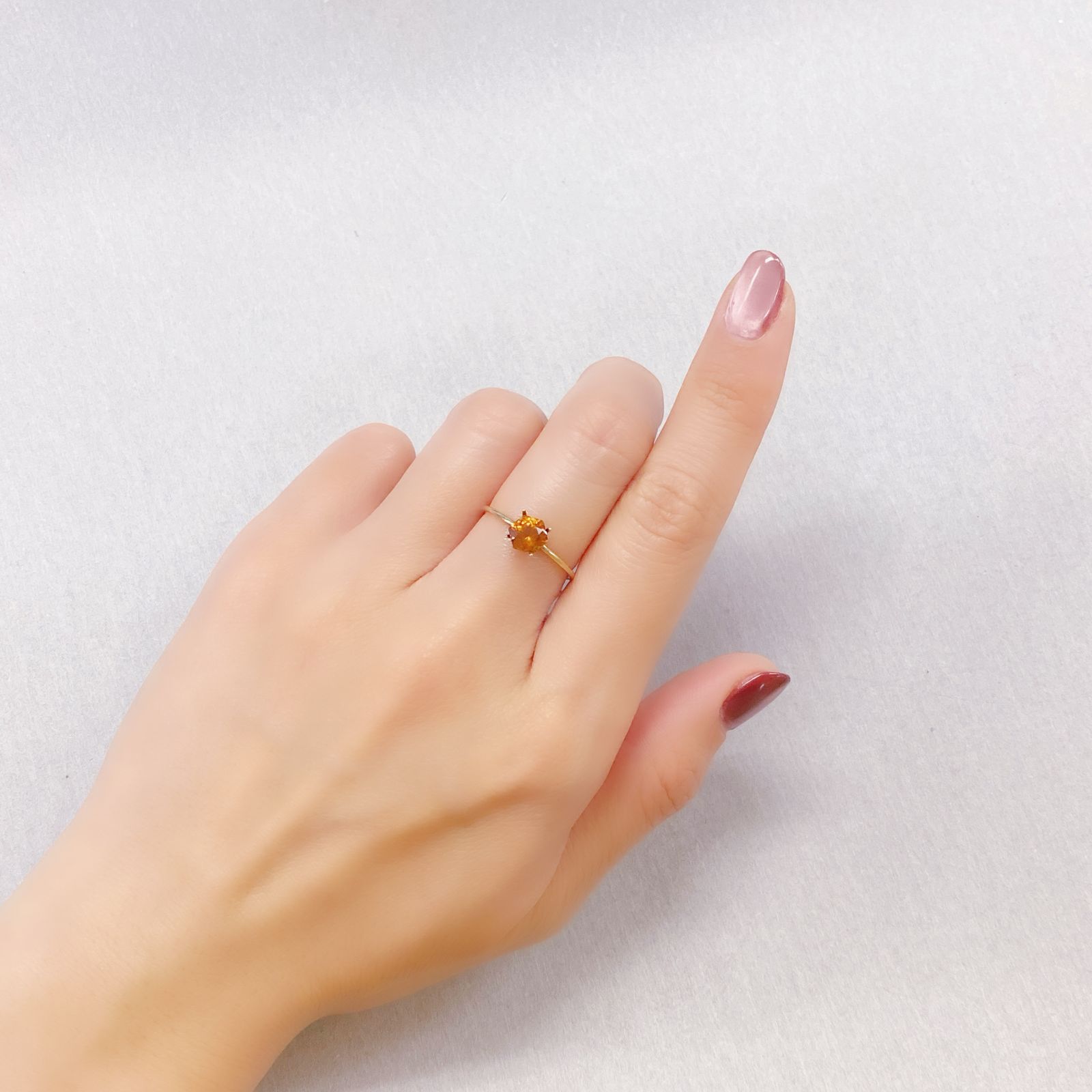 ◇ヘキサゴンカット◇ヘソナイトガーネット(宝石名ヘソナイト・ガーネット)スリランカ産 0.92ct 識別済[241129440]5.5x5.4mm前後