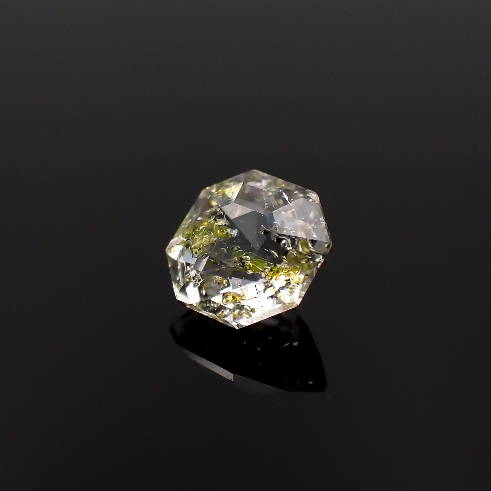 ◇オクタゴンカット◇オイルインクォーツ パキスタン産 0.49ct[230522091]5x4.9mm前後