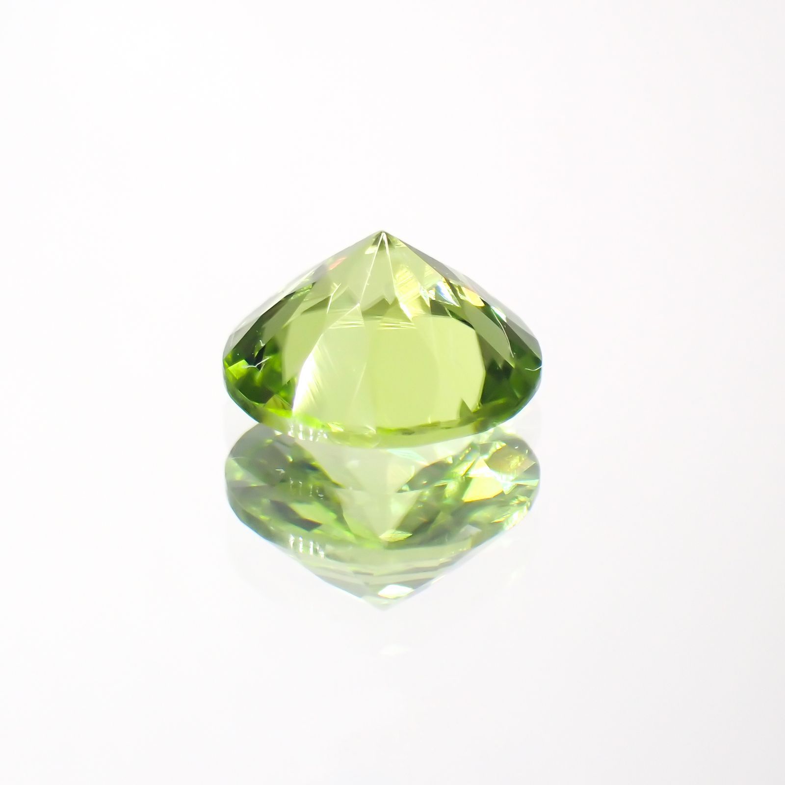 ペリドット(宝石名ペリドット) パキスタン産 1.15ct 識別済[211013089]6.9×6.9mm前後