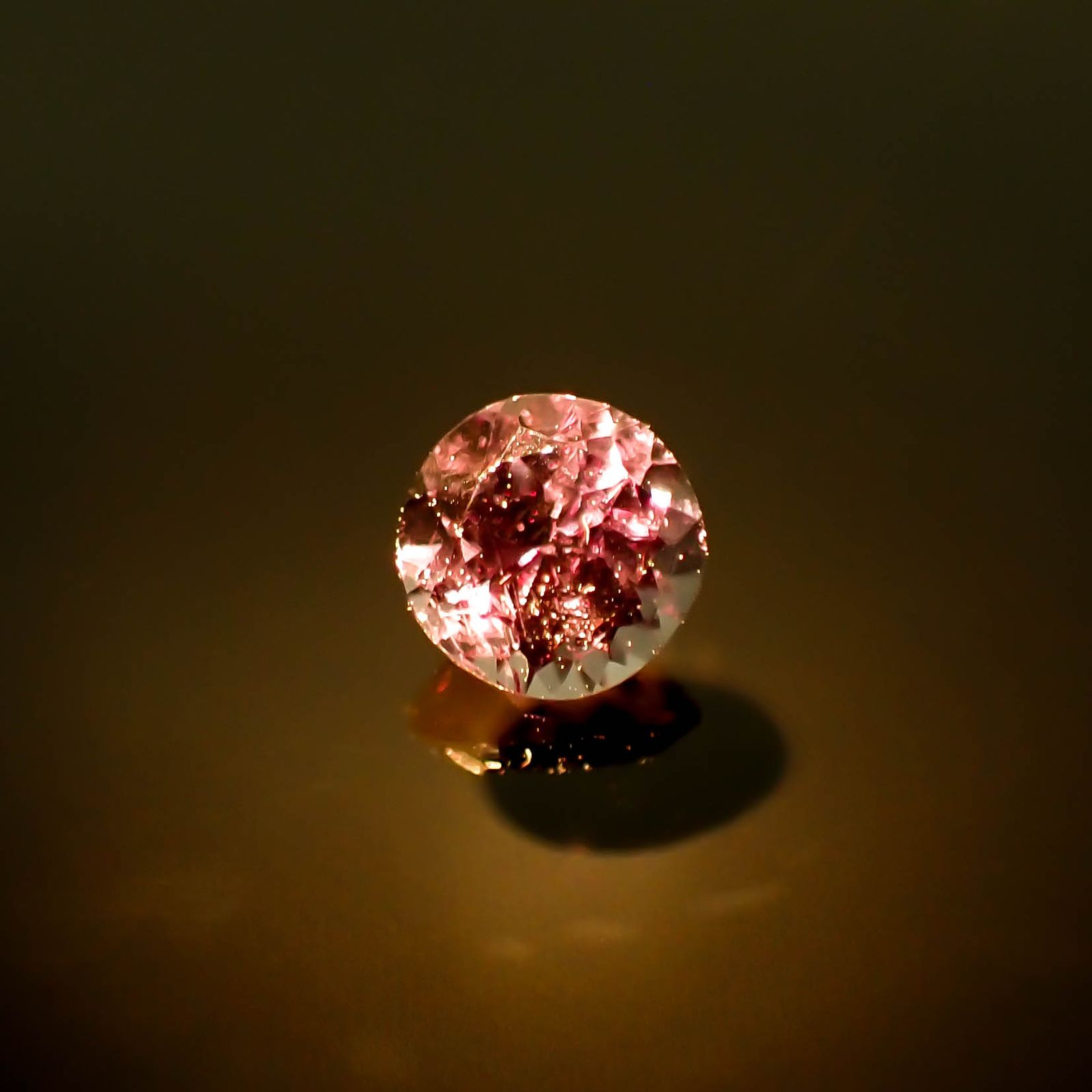 ベキリーブルーガーネット（カラーチェンジガーネット アレキタイプ） マダガスカル・ベキリー産 0.24ct[231224760]3.6x3.6mm前後