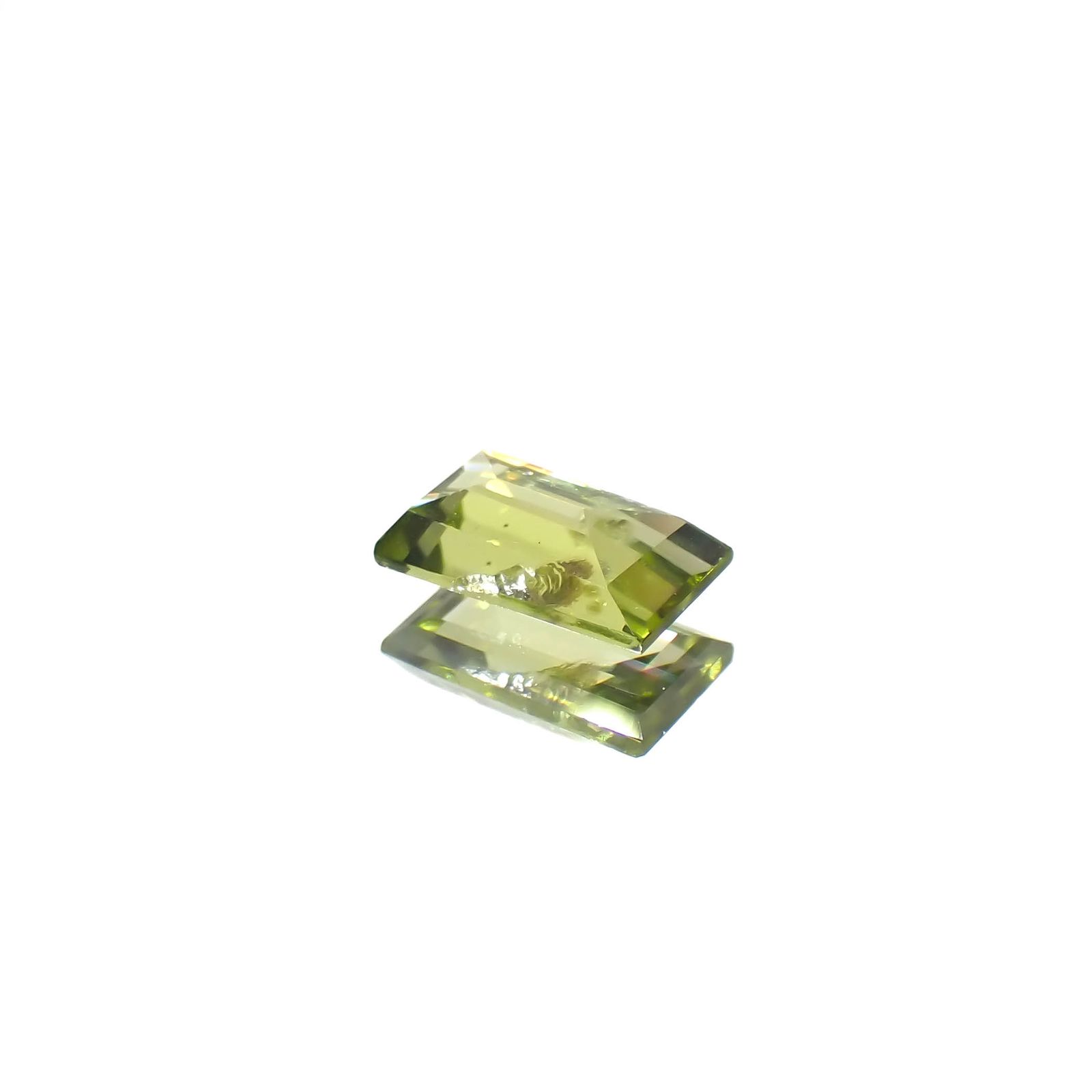 ブラックリリーパッドペリドット アメリカ・アリゾナ州産 0.48ct[231224605]6.1x3.5mm前後