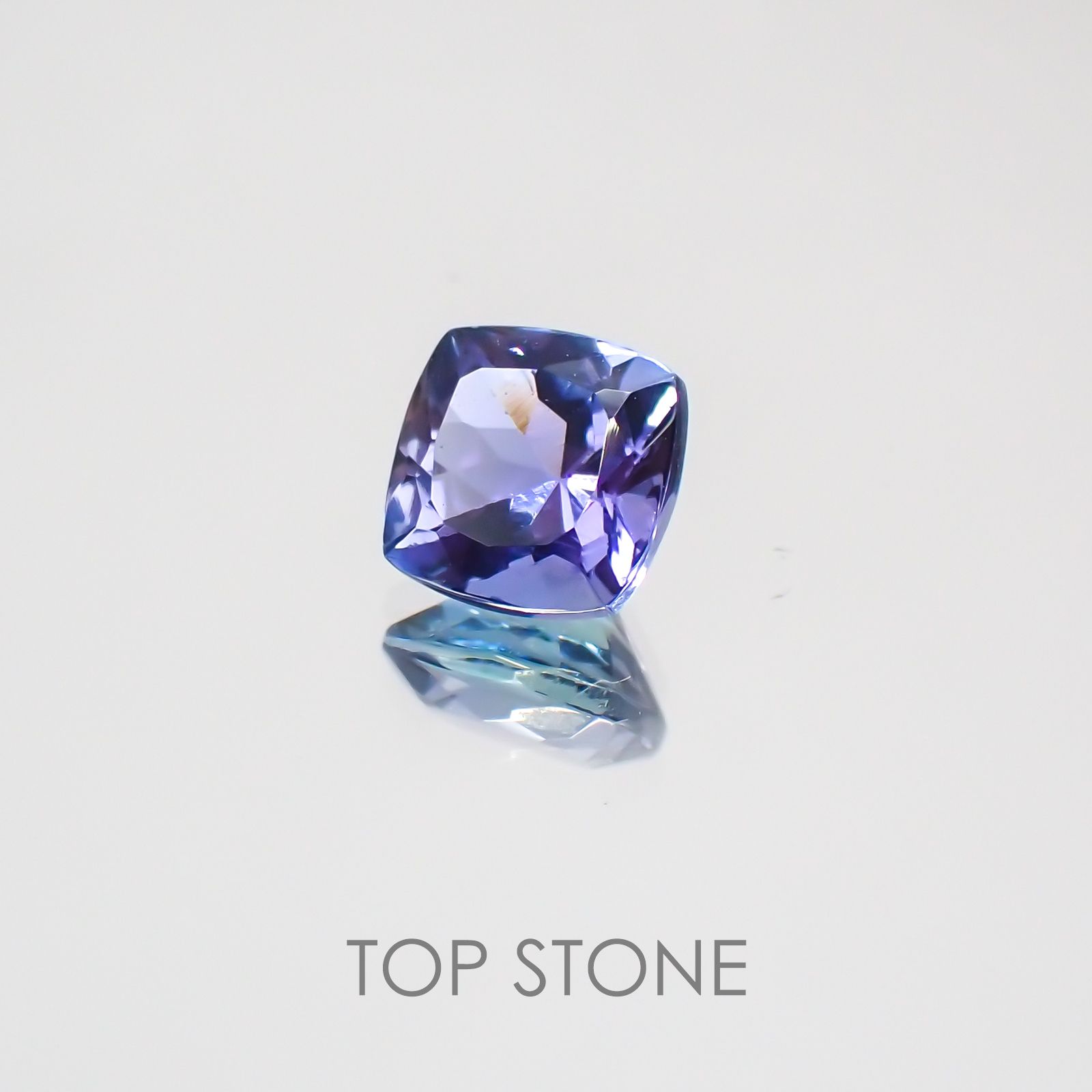 バイカラータンザナイト タンザニア産 ルース 1.19ct[210210048]6×6mm前後