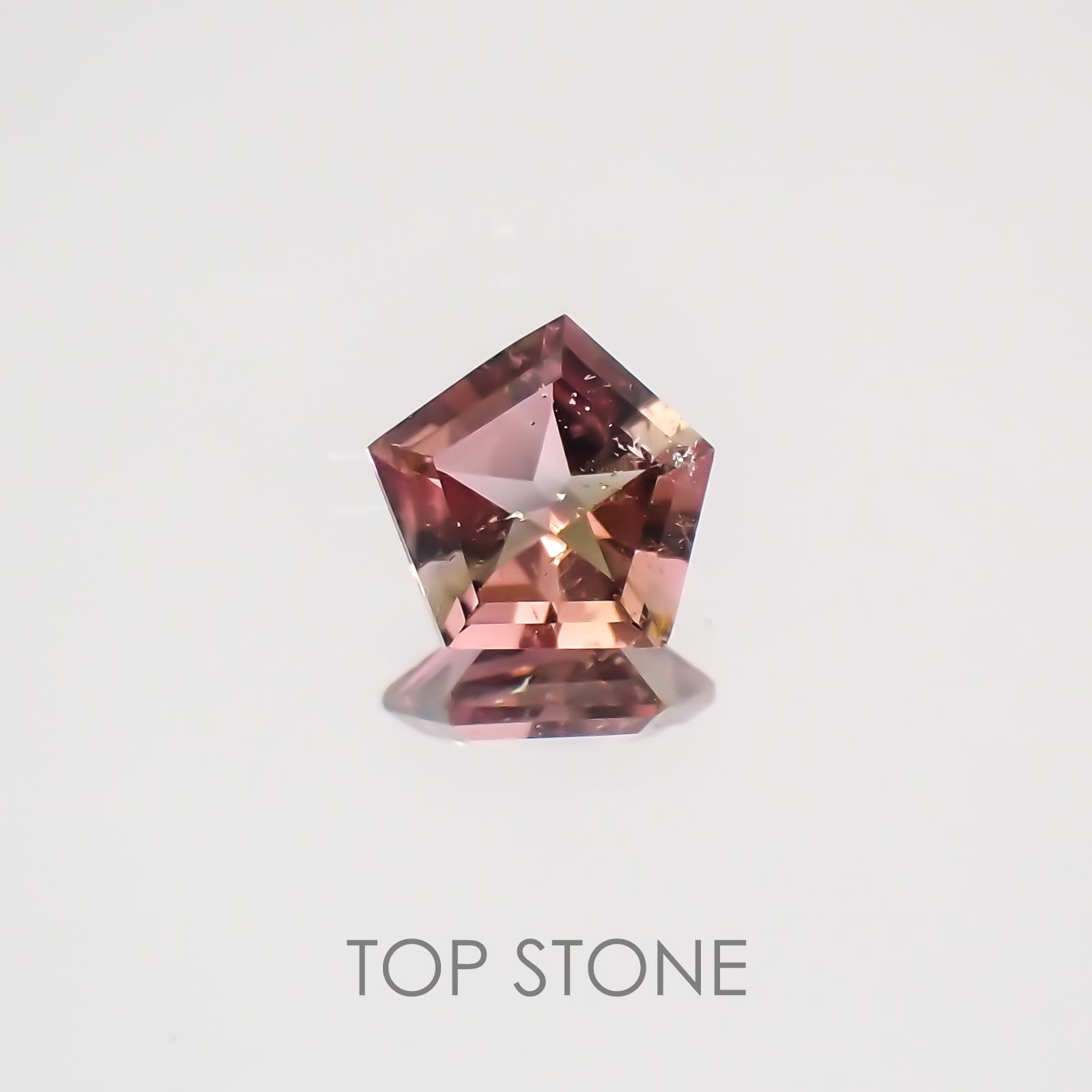 ◇ペンタゴンカット◇バイカラートルマリンSA(宝石名バイカラー・トルマリン) ブラジル/アフリカ産 0.33ct 識別済[21019550]5×5mm前後