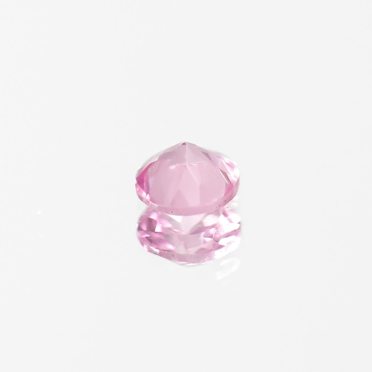 シルキーピンクスピネル タンザニア産 0.27ct[230421560]3.8x3.8mm前後