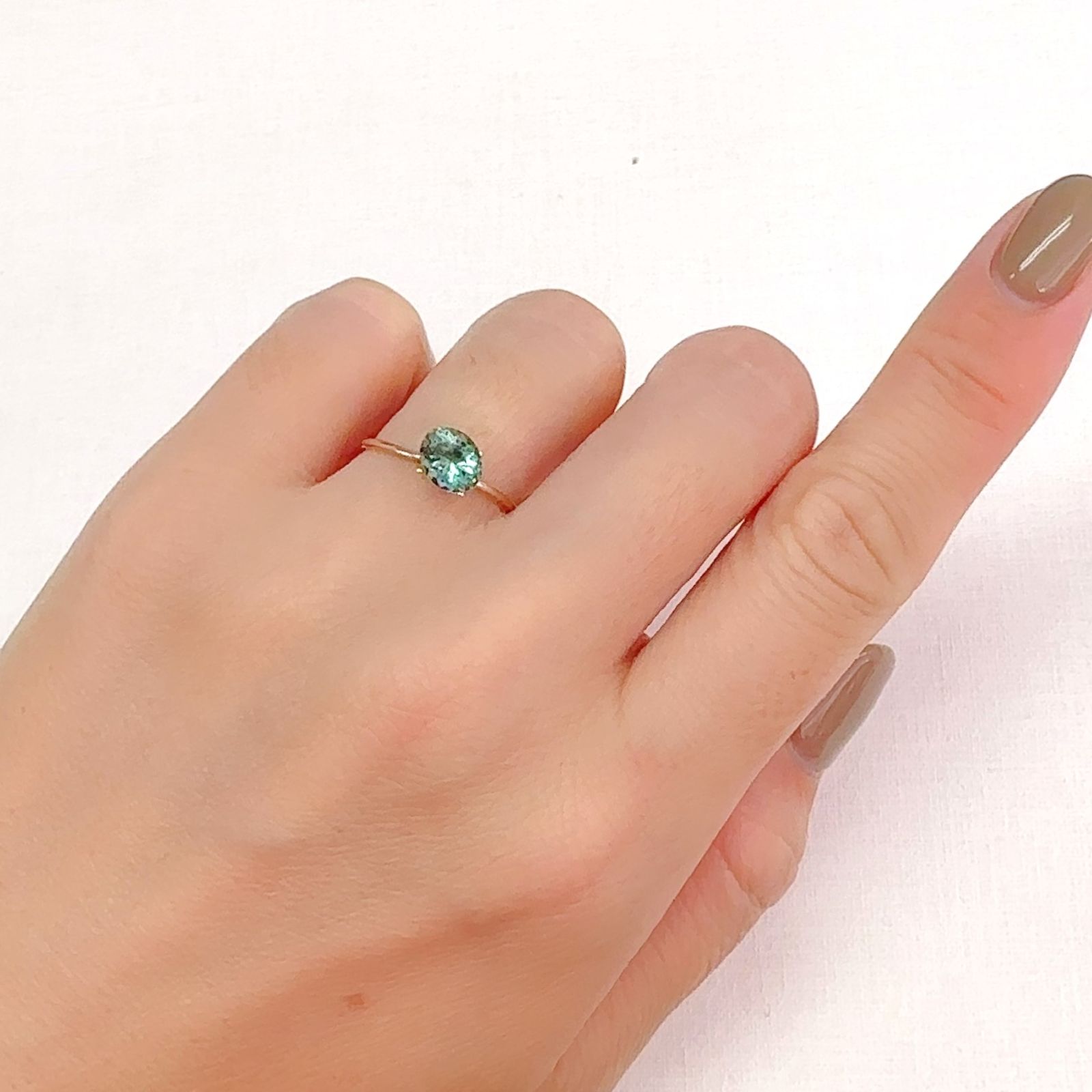 フローライト フルオレッセンス イギリス・ロジャリー鉱山産 1.01ct[240928902]6.9x5.7mm前後