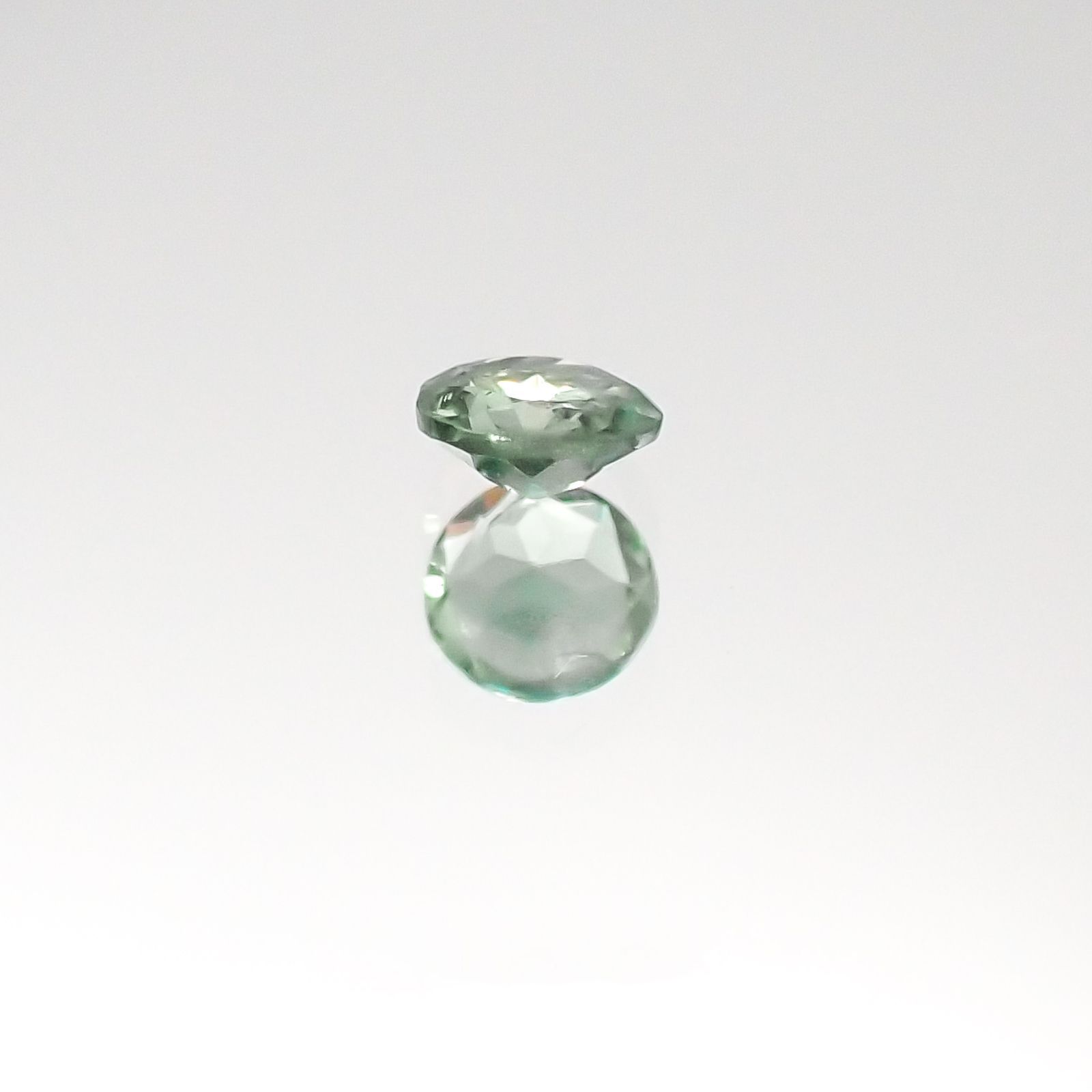 アレキサンドライト インド産 ルース 0.12ct[20095568]3.1×3mm前後