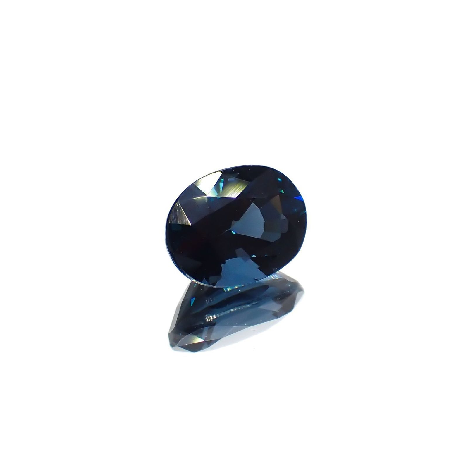 コバルトブルースピネル(宝石名ブルー・スピネル)スリランカ産 ソ付(日独) 1.249ct / 7.27x5.47mm前後 [221018928]