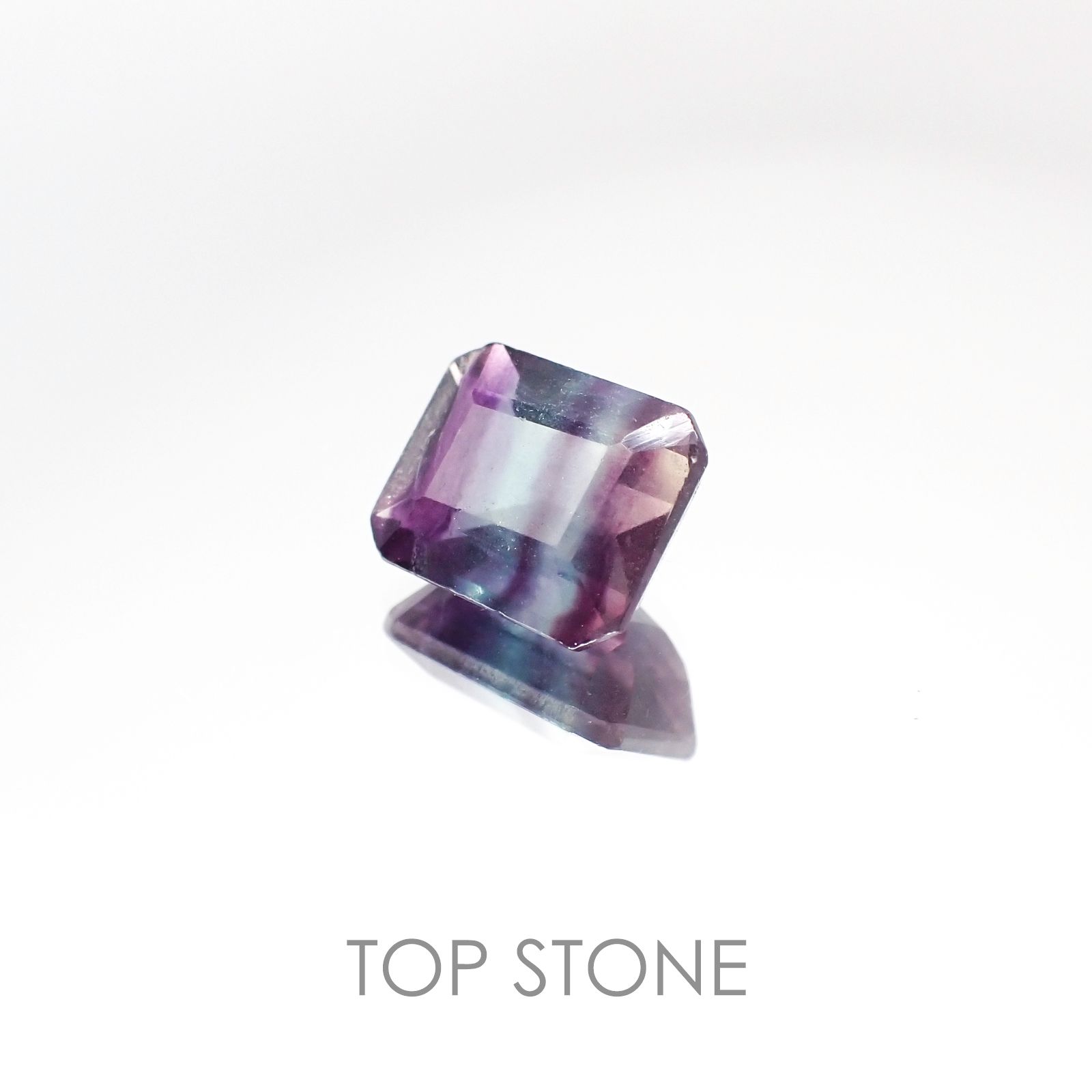 バイカラーフローライト ブラジル産 ルース 3.89ct[2010107055]10.1×8mm前後
