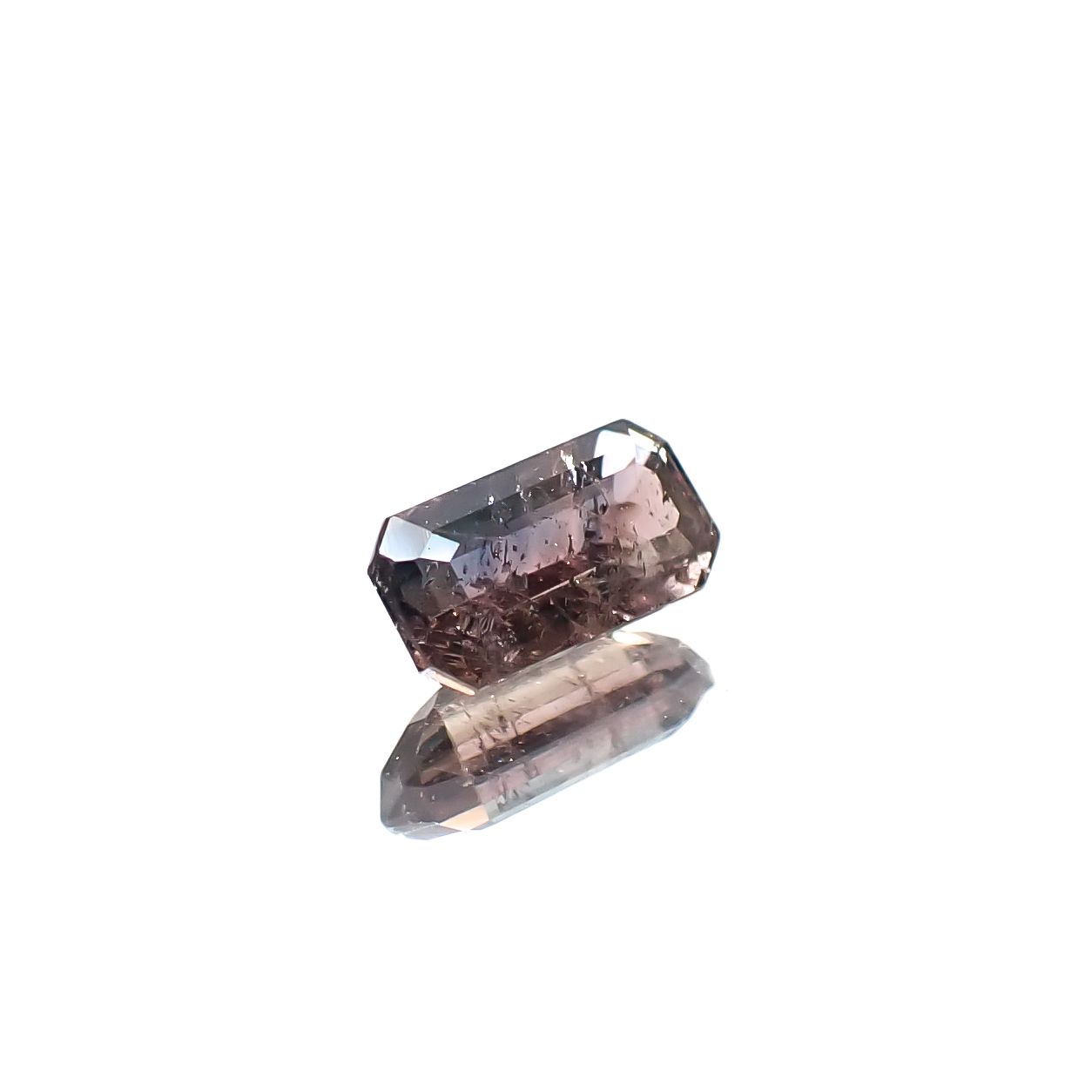 ブルーティントアキシナイト パキスタン産 0.36ct [241229595]5.7x3mm前後