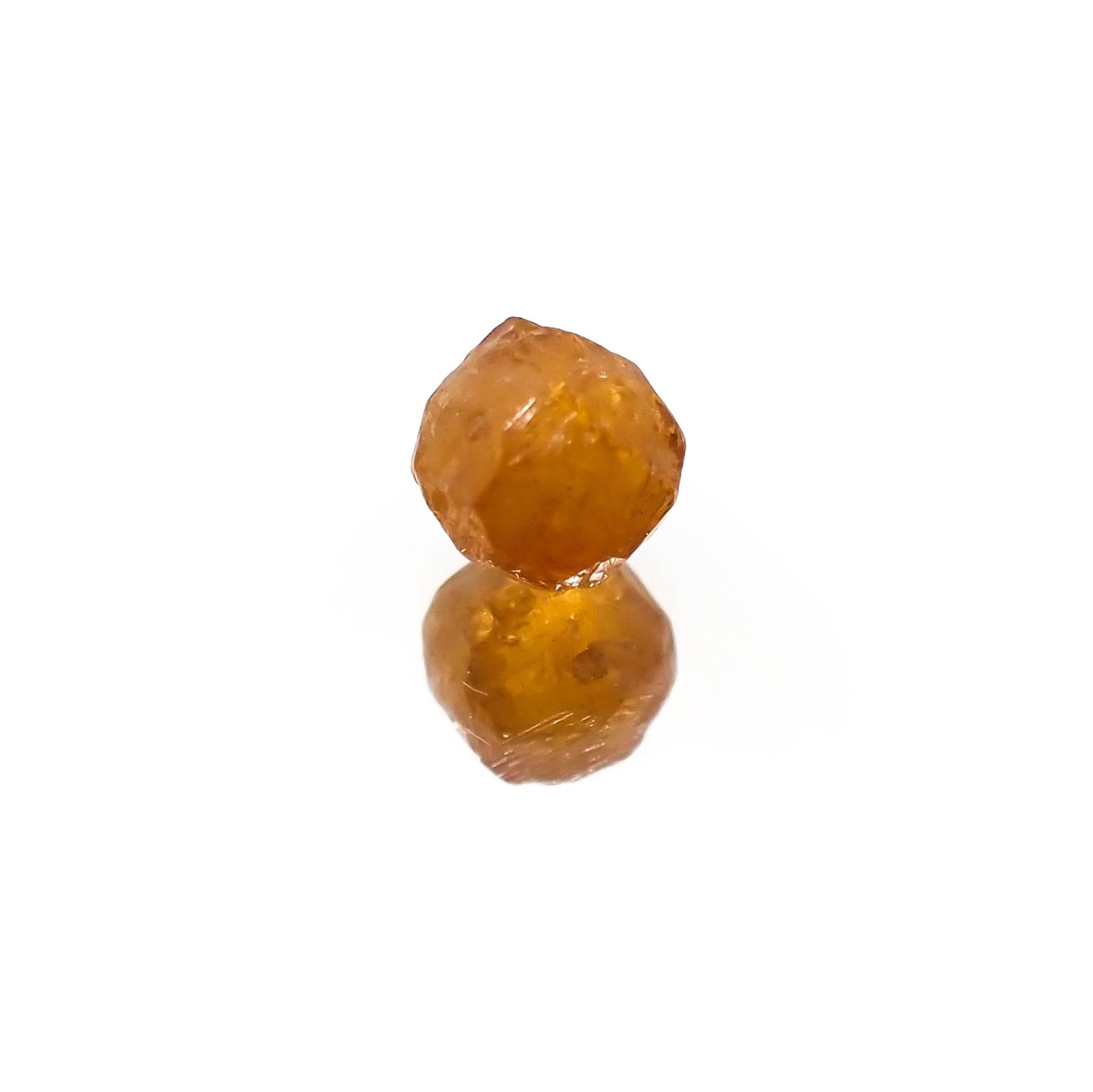 スペサルティンガーネット マンダリンオレンジカラー原石(宝石名ガーネット)タンザニア産 識別済 1.14ct / 5.3x4.9mm前後 [231023938]