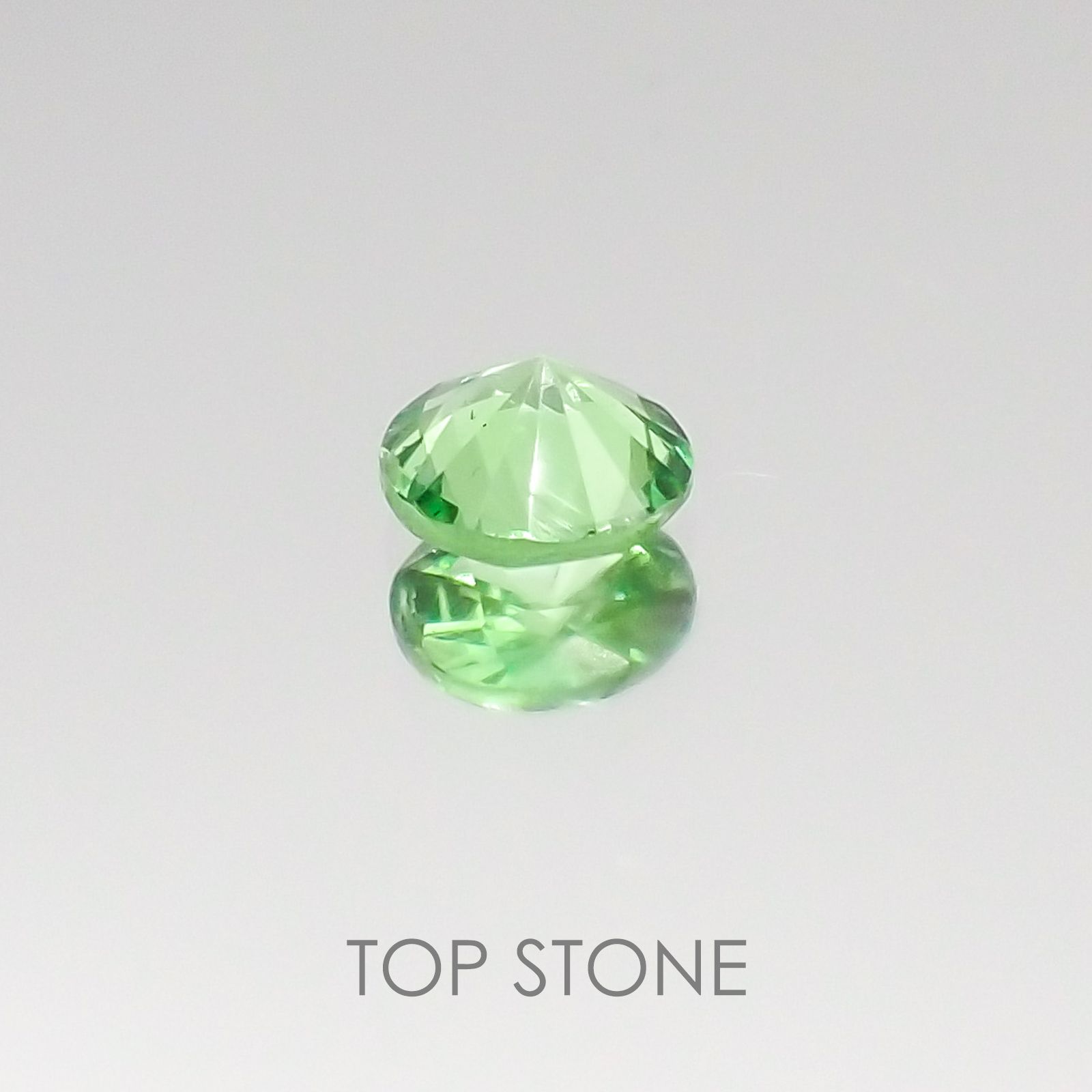 ミントガーネット タンザニア産 ルース 0.25ct[5522]4×4mm前後