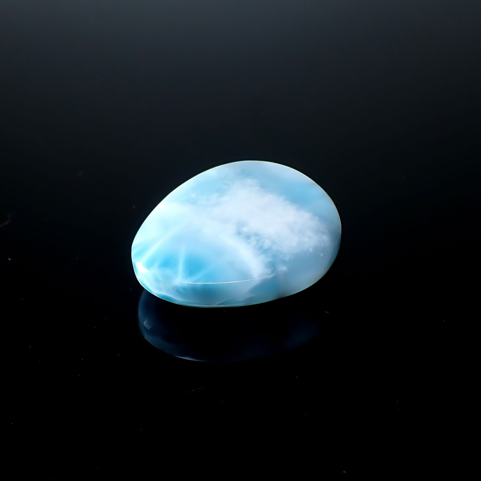 ラリマー ドミニカ共和国産 131.60ct / 39.1x31.9mm前後 [250630550]