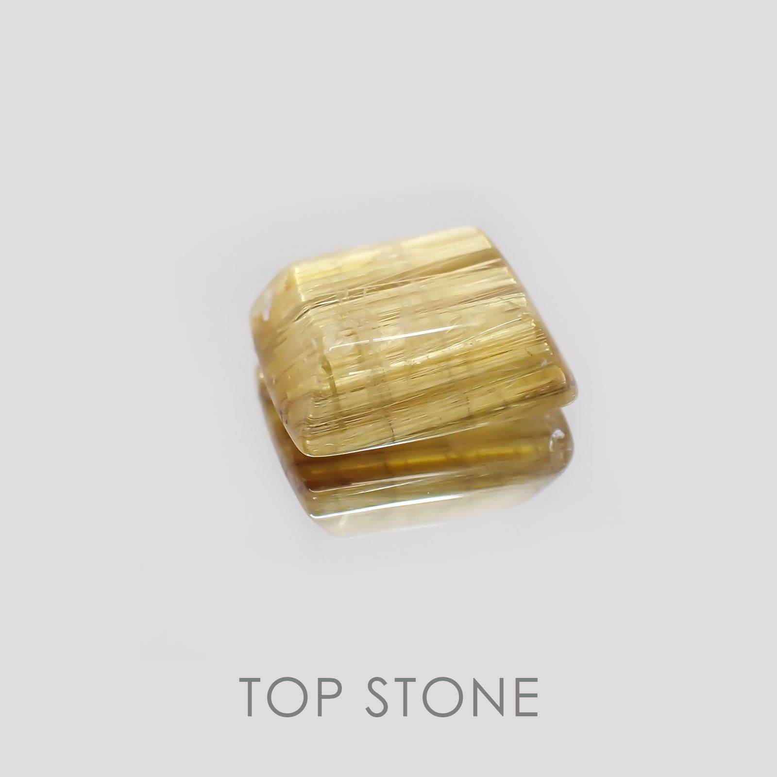 タイチンルチルクォーツ ブラジル産 ルース 3.1ct[21019177]9.9×8.3mm前後