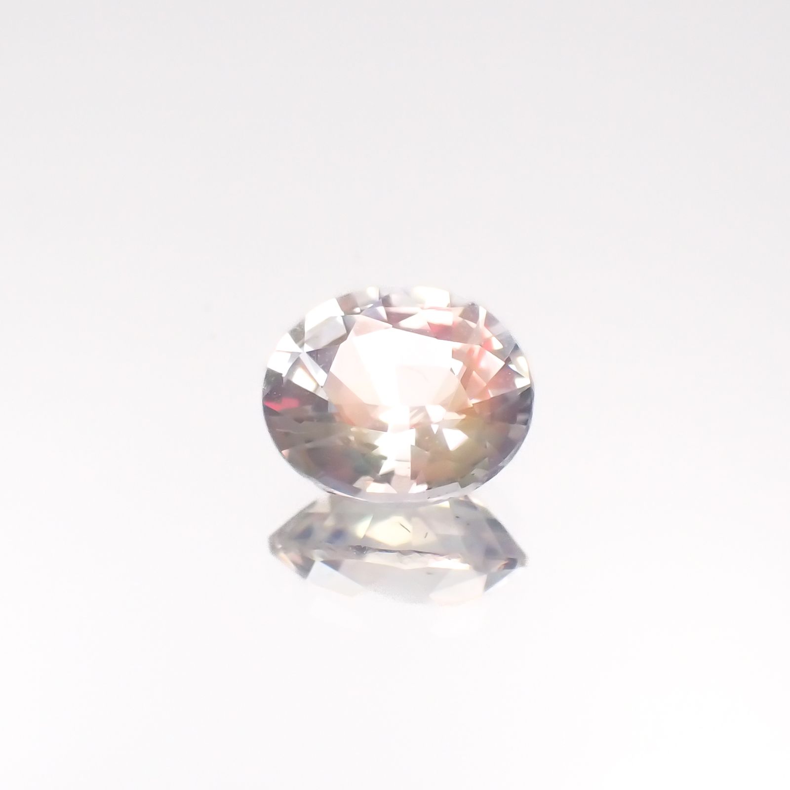 レインボームーンストーン マダガスカル産 0.75ct[230522078]6.8x5.6mm前後