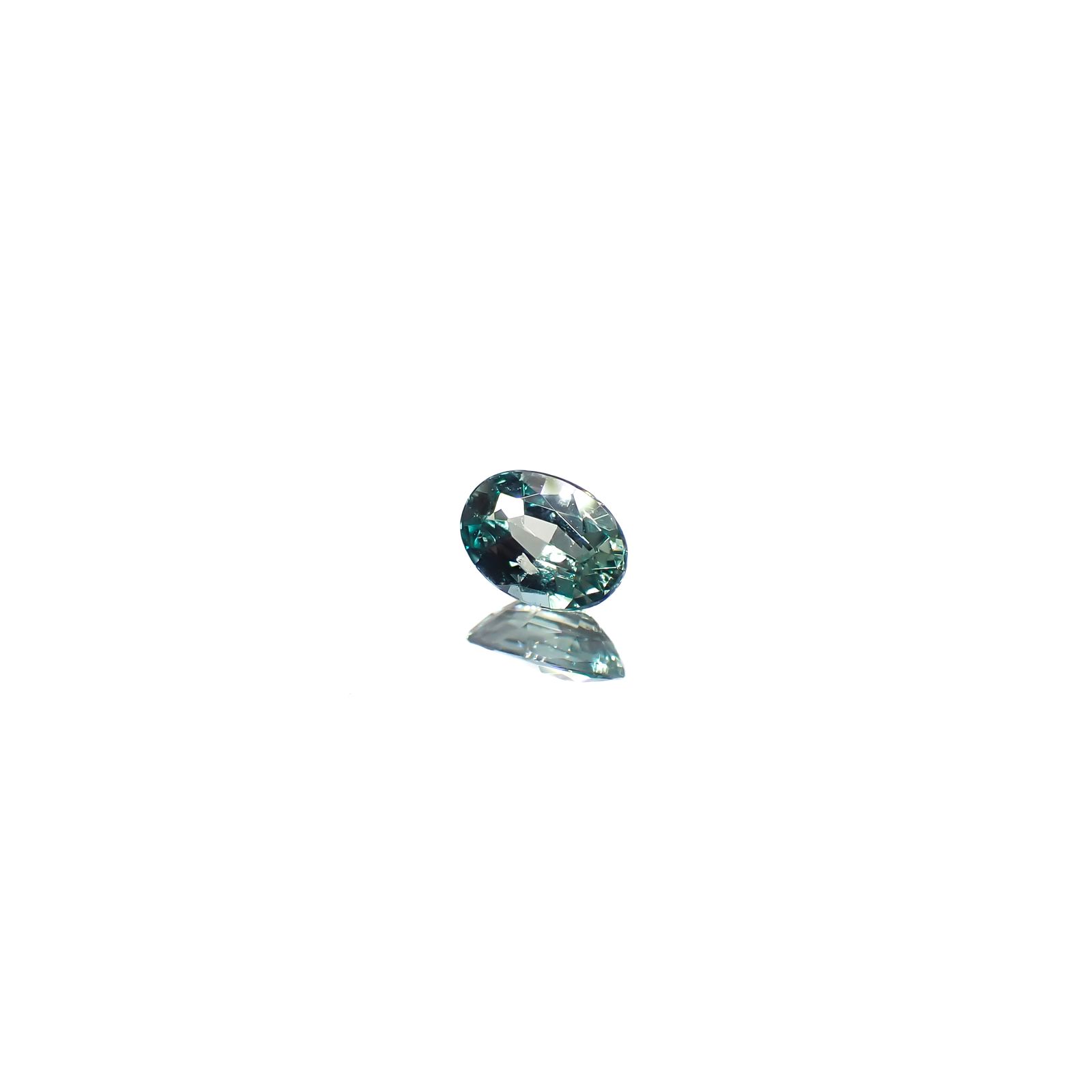 アレキサンドライト ブラジル産/EmeraldMains社製 0.11ct[240527587]3.6x2.6mm前後
