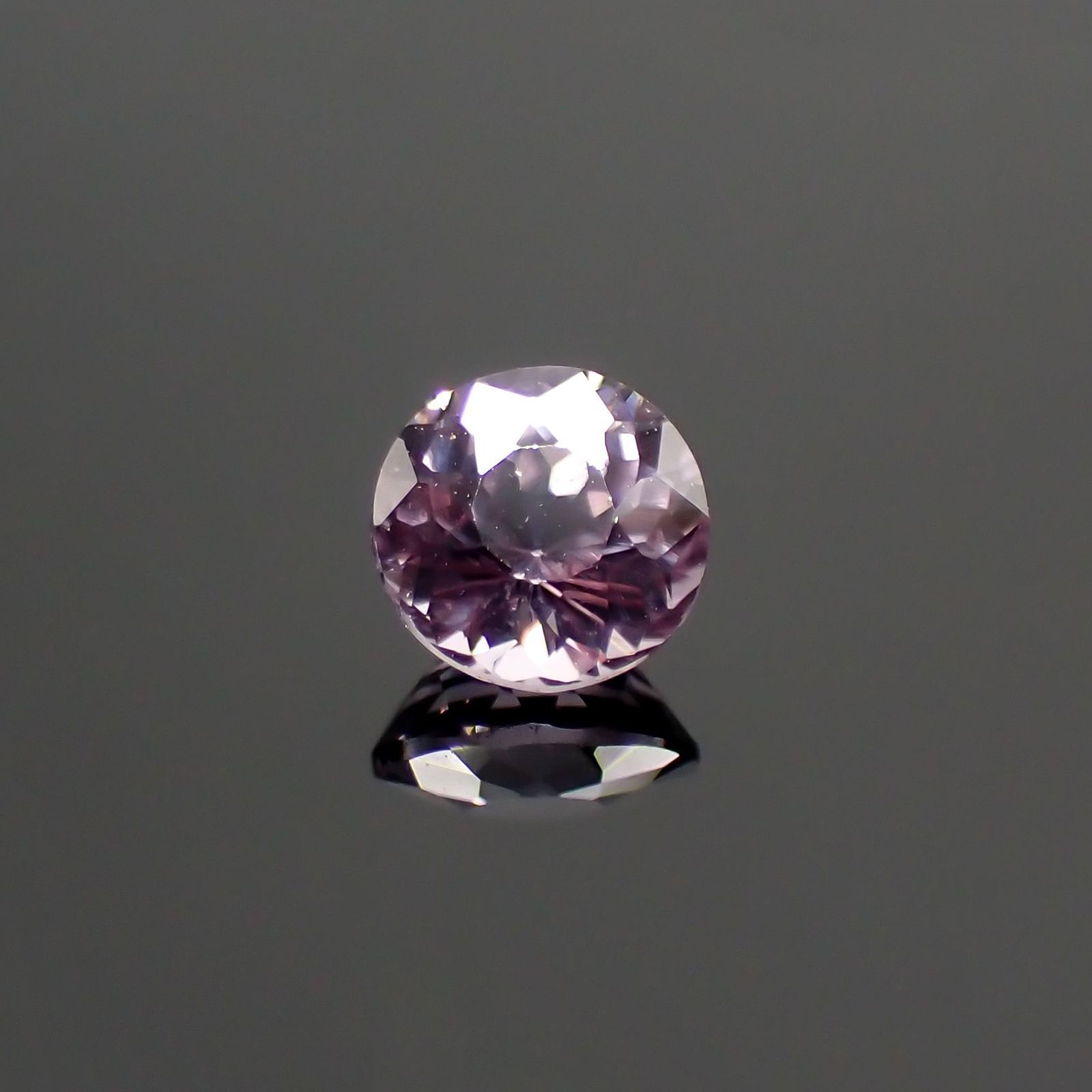 カラーシフト ピンクダイアスポア(宝石名ダイアスポア) アフガニスタン産 0.41ct 識別済[210912437]4.5×4.5mm前後