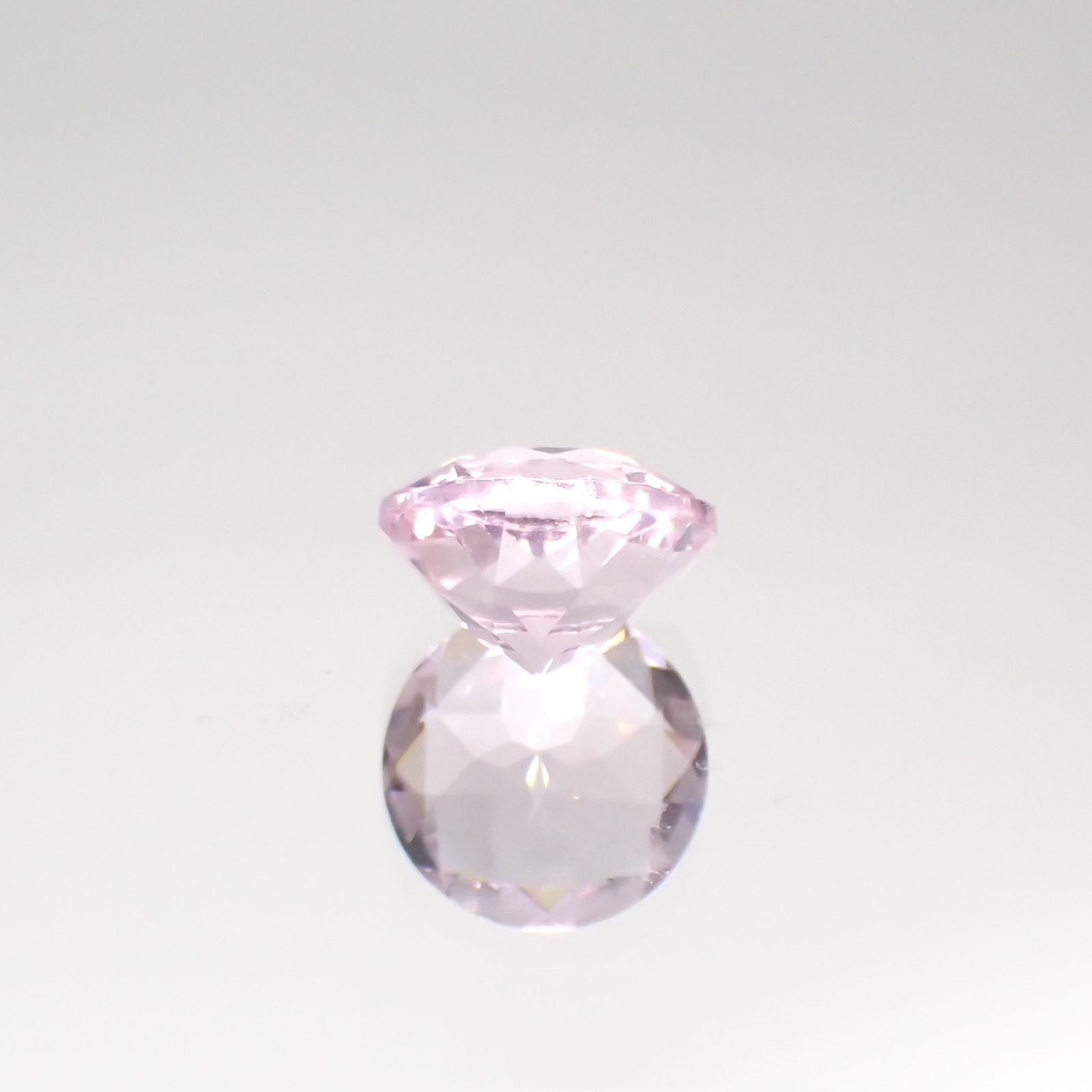 ピンクフローライト(宝石名フルオライト)ブラジル産 4.13ct 識別済[220115131]10x10mm前後