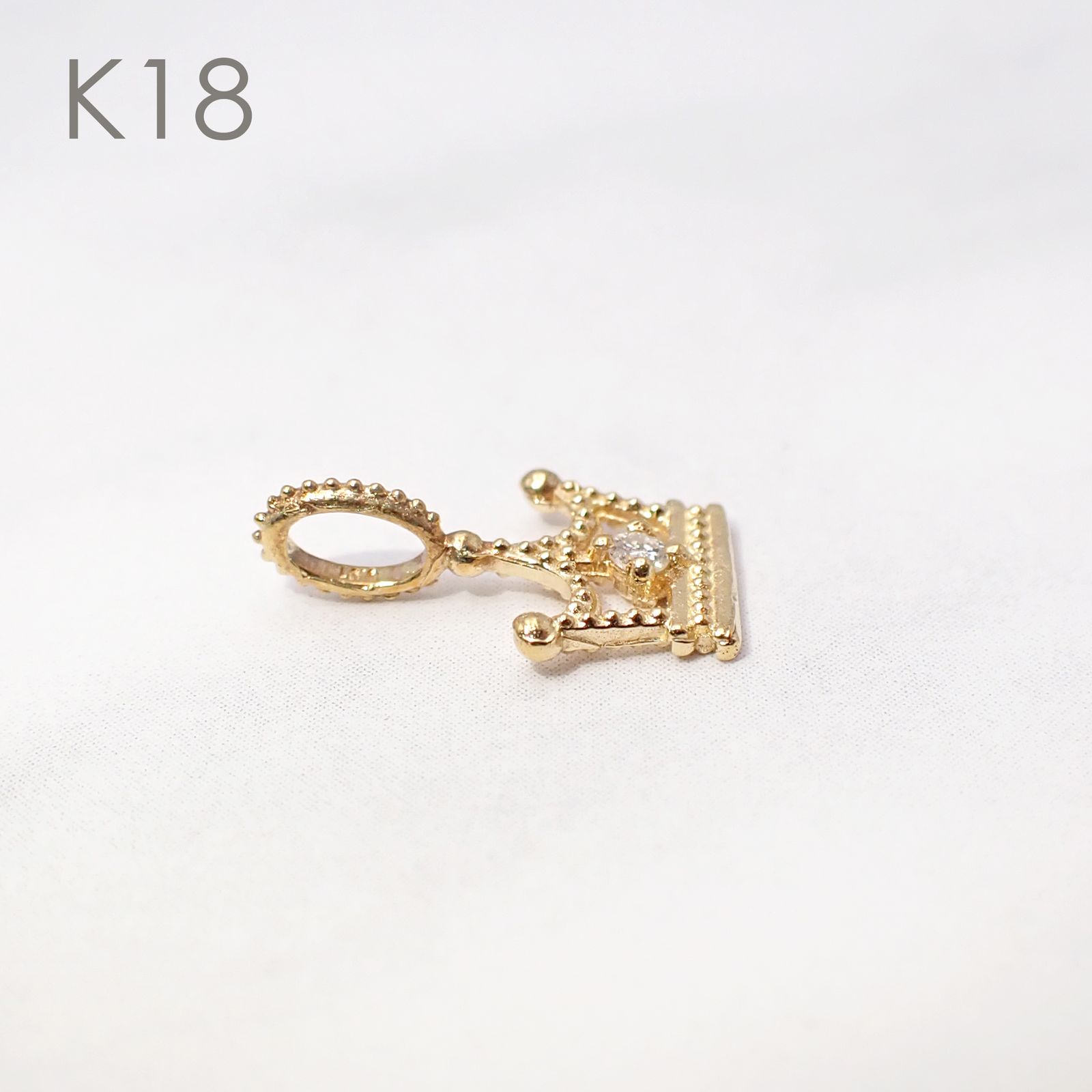 ◇K18/K10 Beata（ビィータ）◇クラウン [ラッキーチャーム/ペンダントトップ※チェーン別売り]