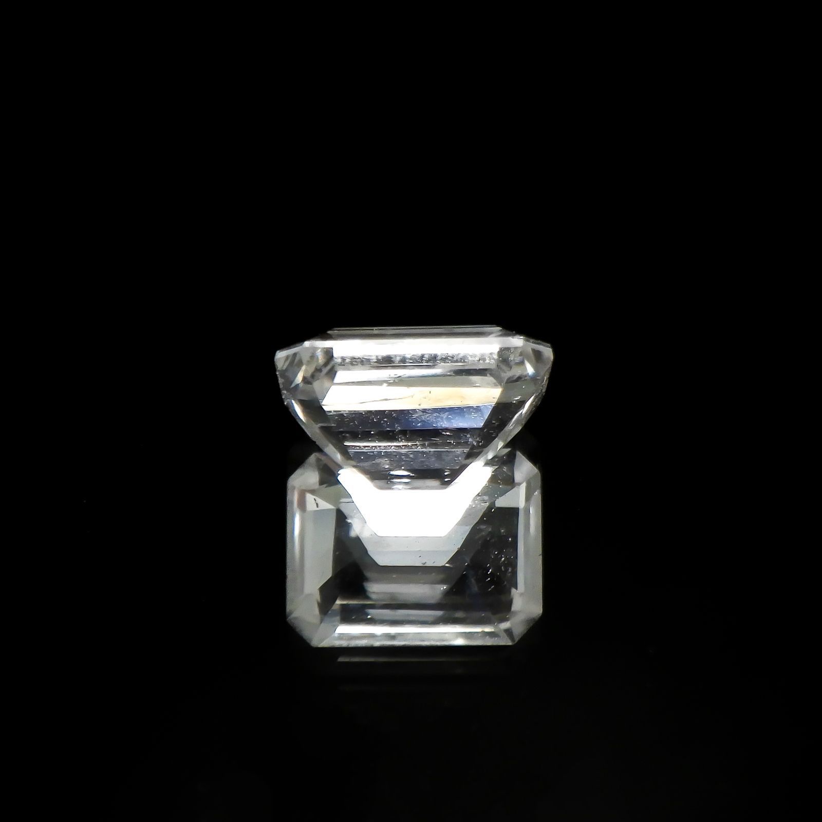 フェナカイト(宝石名フェナカイト)マダガスカル/ブラジル産 1.30ct 識別済[220817412]7.4x5.6mm前後