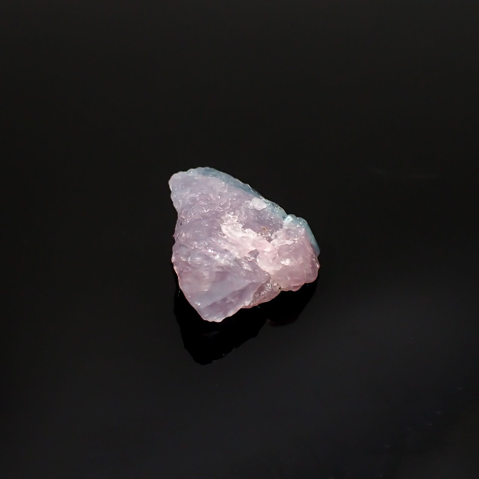 バイカラーパライバトルマリン 原石 ブラジル産 5.79ct[220516013]14.6x14.5mm前後