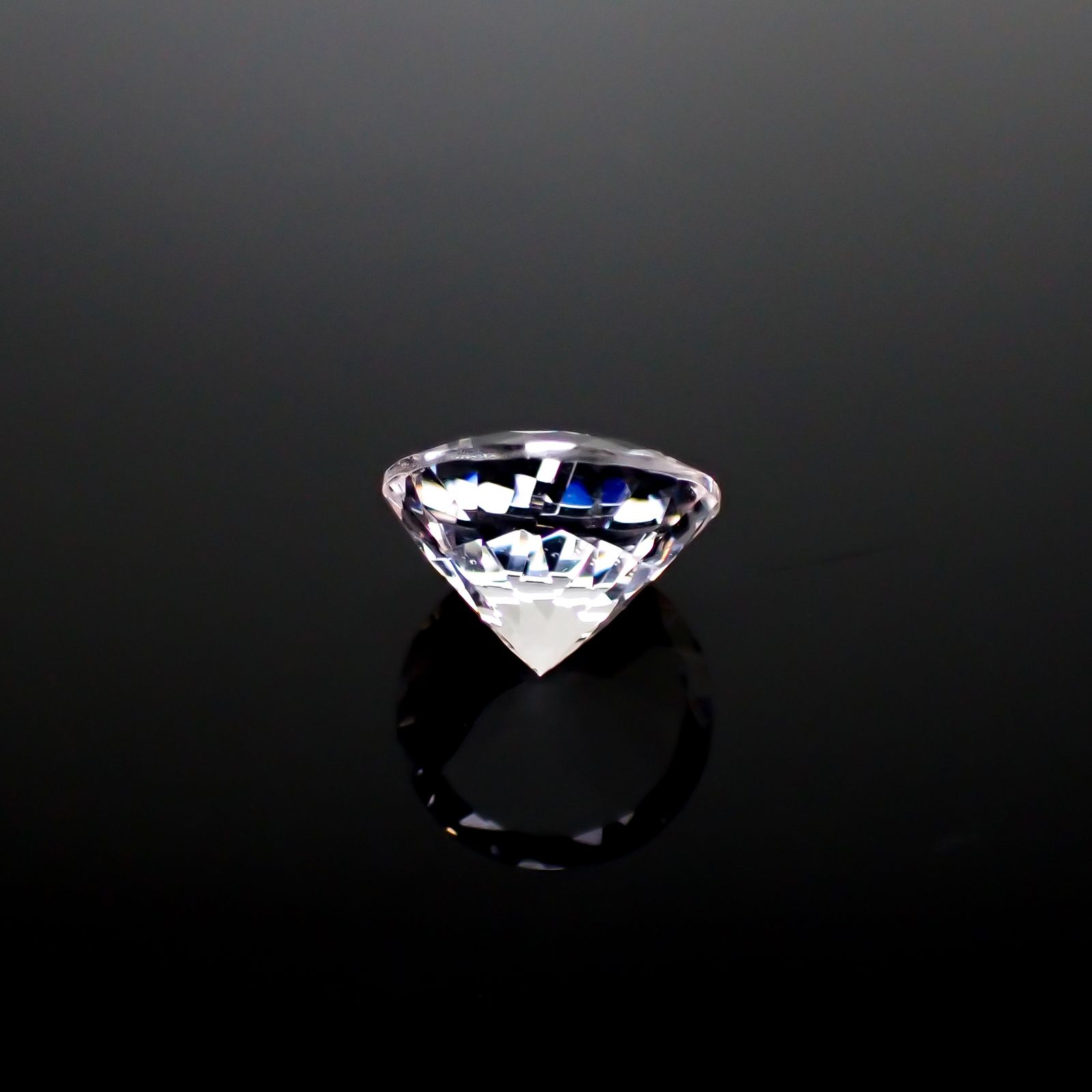 ダンビュライト(宝石名ホワイト・ダンブライト)メキシコ産 3.55ct 識別済[250330096]10x10mm前後