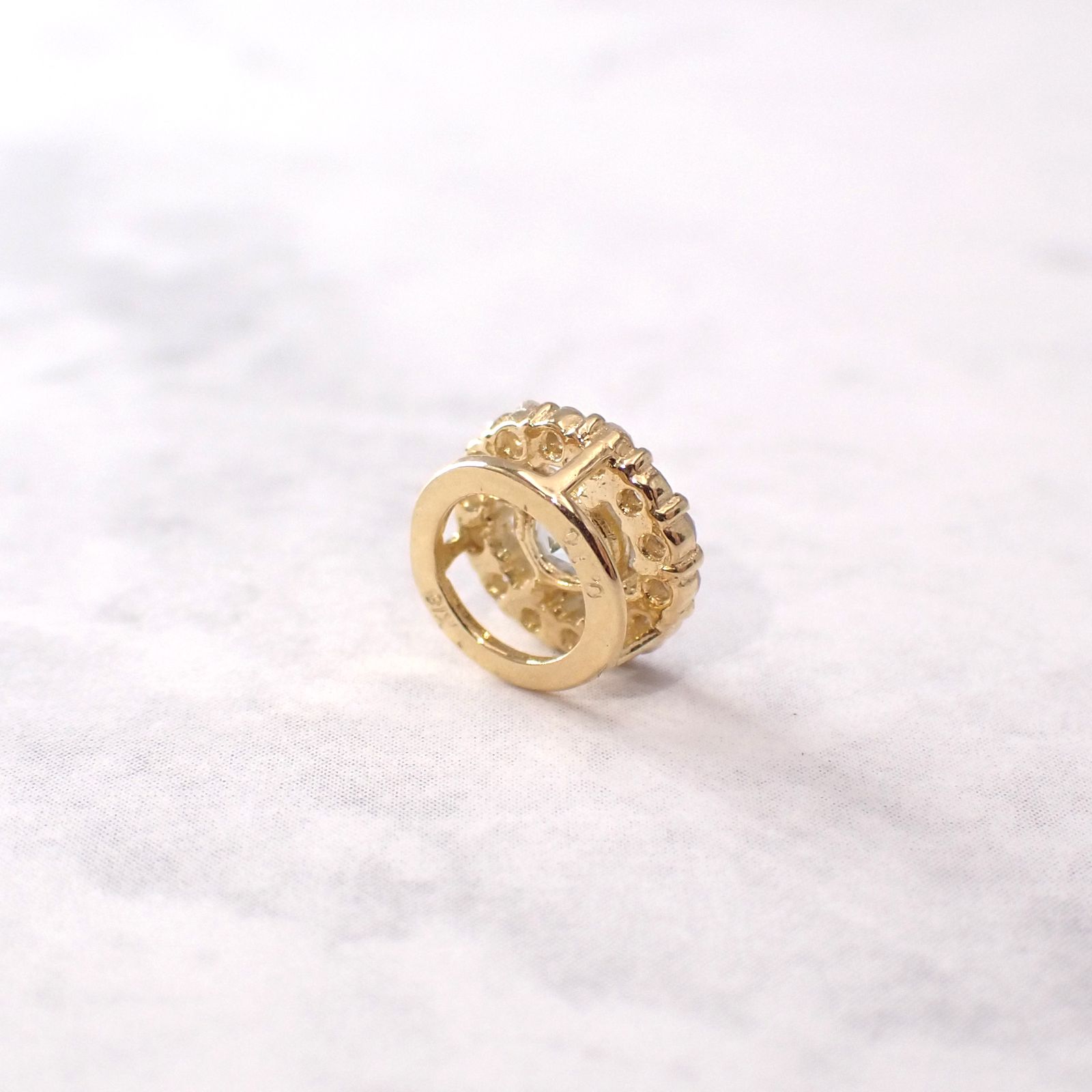 ◇K18 Briller（ブリエ）◇ダイヤモンド×アクアマリン | 6.5mmタイプ [取り巻きデザインチャーム/ペンダントトップ※チェーン別売り]