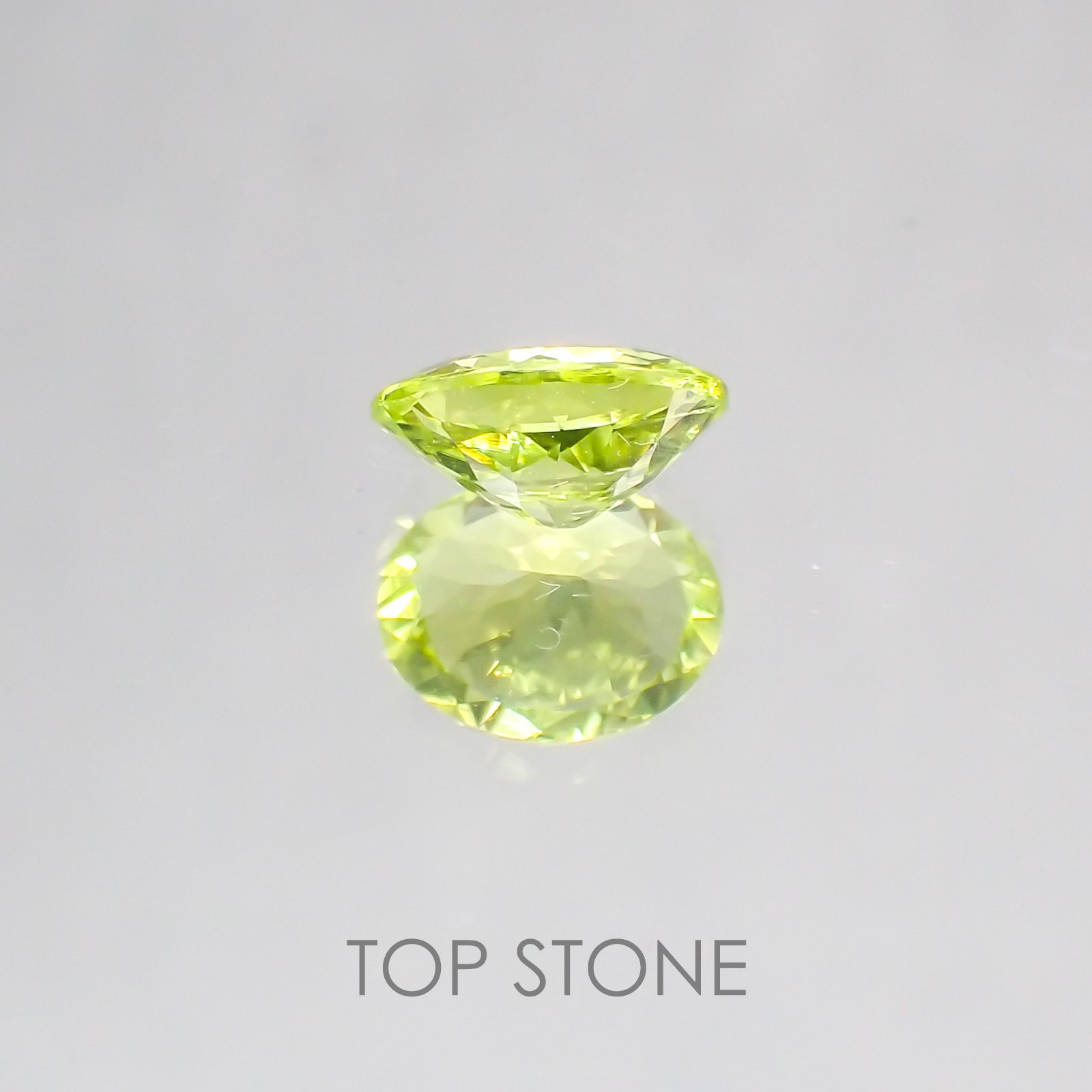 パロットクリソベリル インド産 ルース 0.85ct[20128563]6.7×5.3mm前後