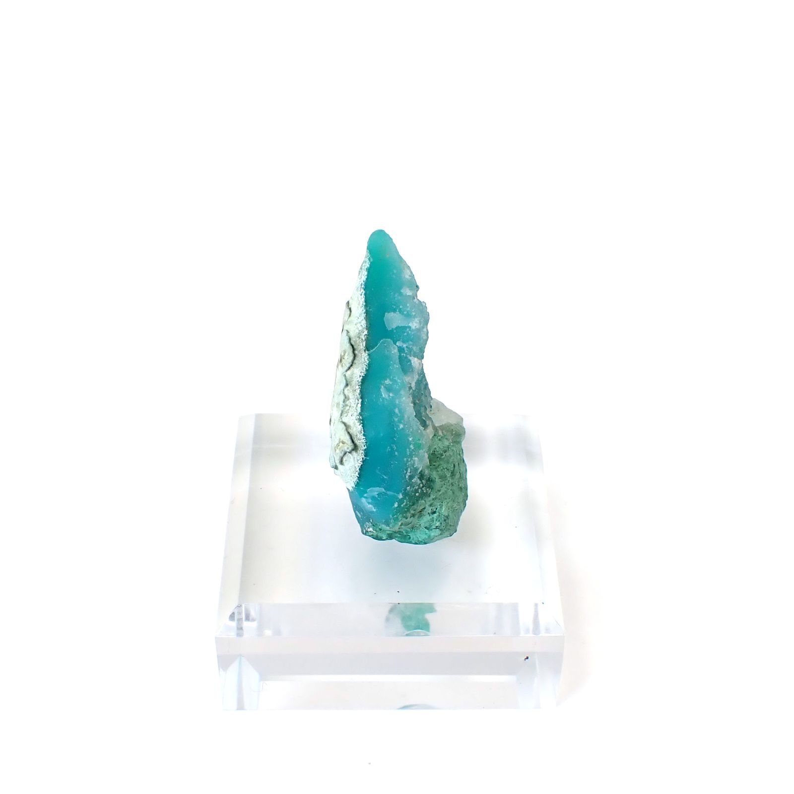 ジェムシリカ原石 アメリカ・アリゾナ州レイマイン産 アクリル台座付き 108.56ct(21.71g) / 20.7x31.4x39.5mm前後 [260632496]