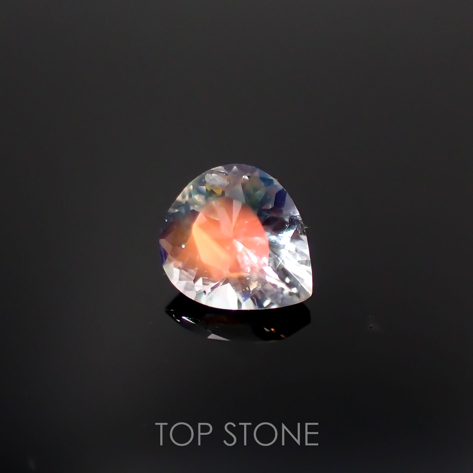 レインボームーンストーン(宝石名ラブラドライト)マダガスカル産 0.44ct 識別済[221119180]5.7x5mm前後