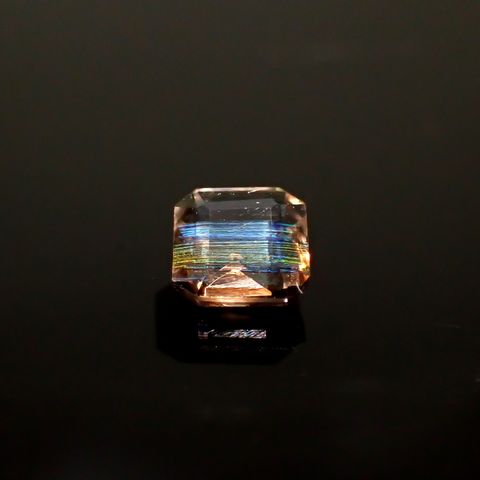 レインボースキャポライト ブラジル産 0.48ct / 4.9x4.8mm前後 [250931046]