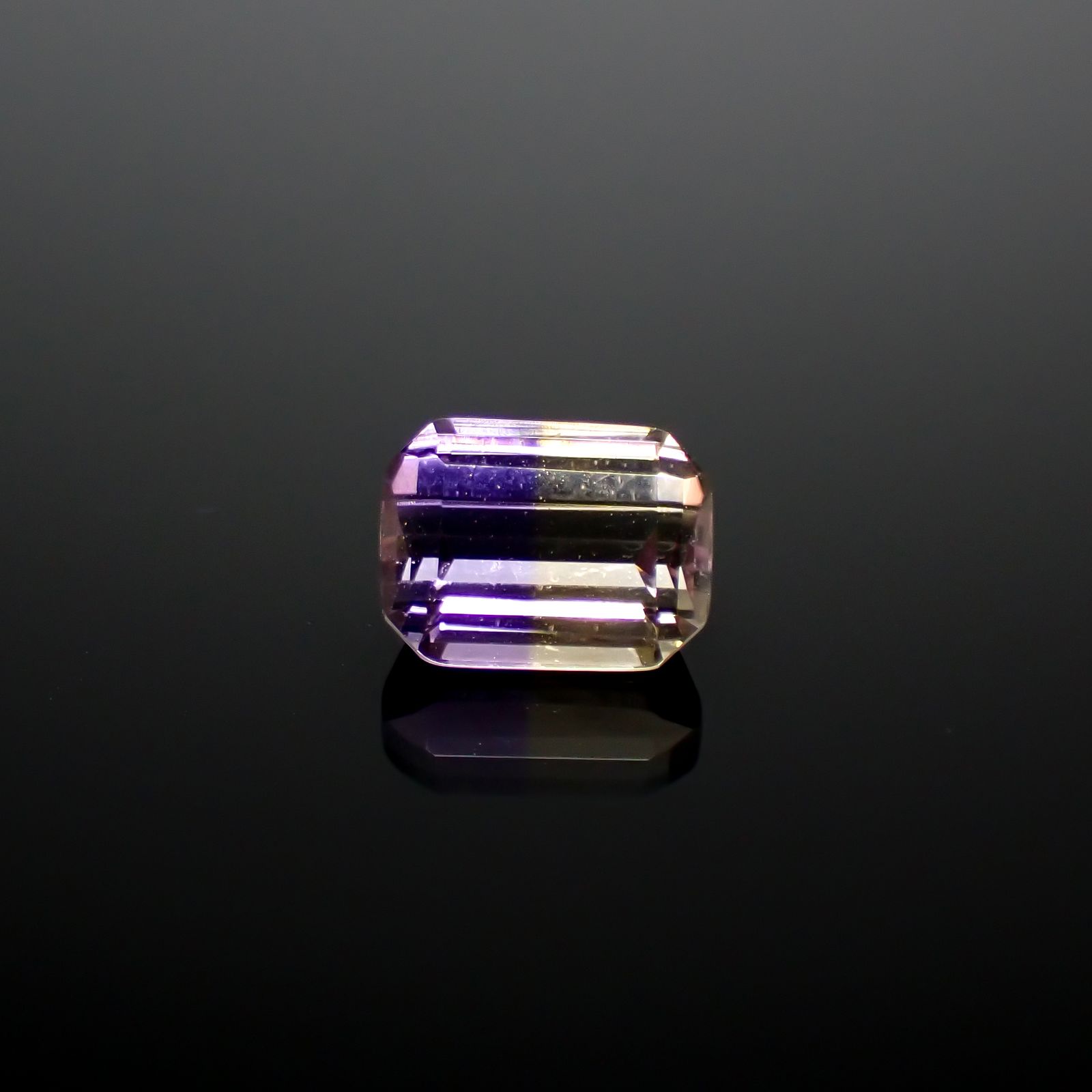 アメトリン ボリビア産 1.79ct[240928878]8.1x6.1mm前後