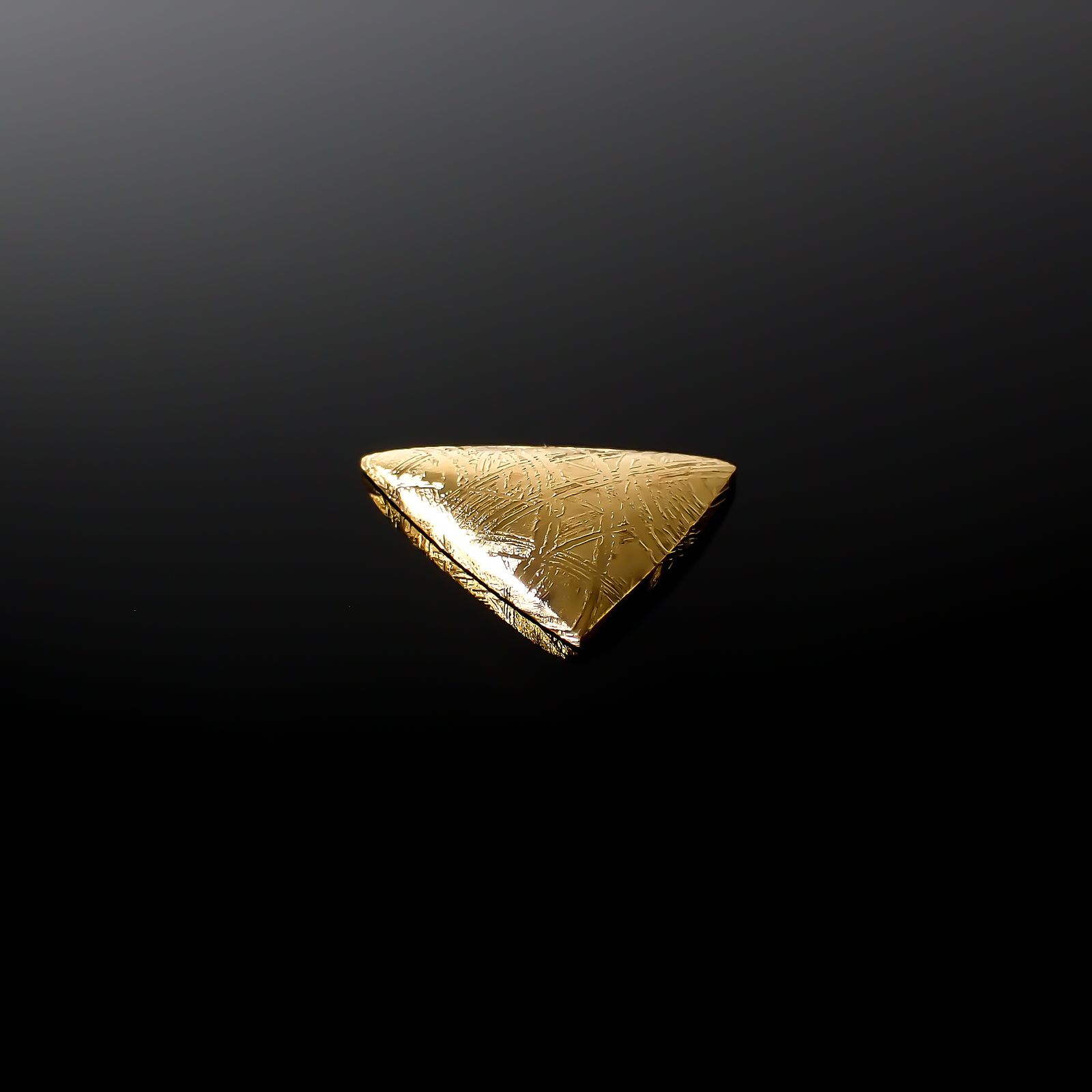 ムオニナルスタ隕石 発見地:スウェーデン 14.44ct[240125827]18.2x16.6mm前後