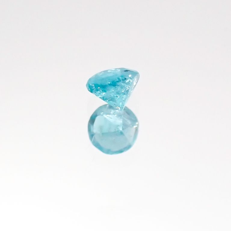 パライバトルマリン(宝石名トルマリン/別名パライバ・トルマリン) ブラジル・パライバ州バターリャ鉱山産 0.053ct 識別済[20116966]2.3×2.3mm前後