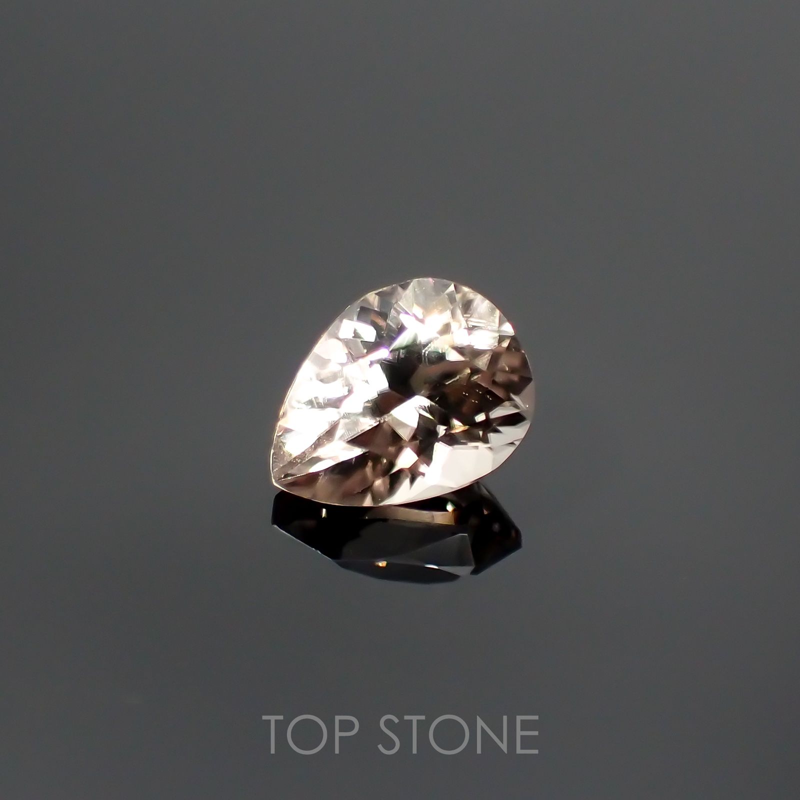 ダイアスポア カラーチェンジ(宝石名ダイアスポア) トルコ産 0.89ct 識別済[210912420]6.9×5.3mm前後